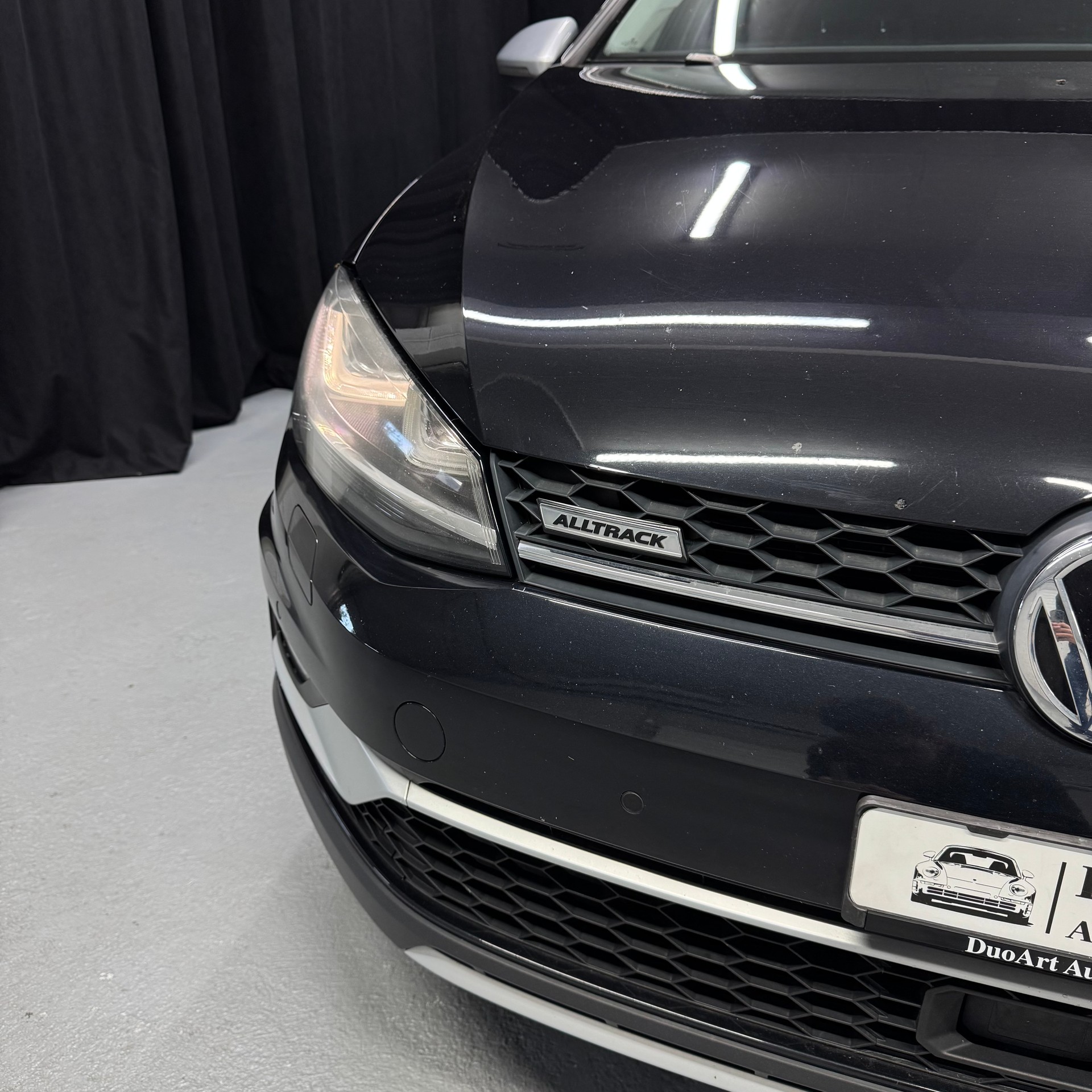 VW Golf 2.0 TDI Alltrack 4Motion-image-3