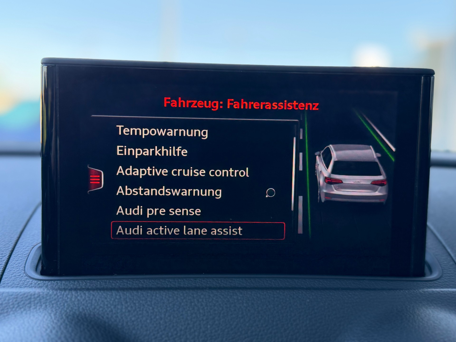 AUDI RS3 Sportback 2.5 TSI quattro S-tronic-image-16