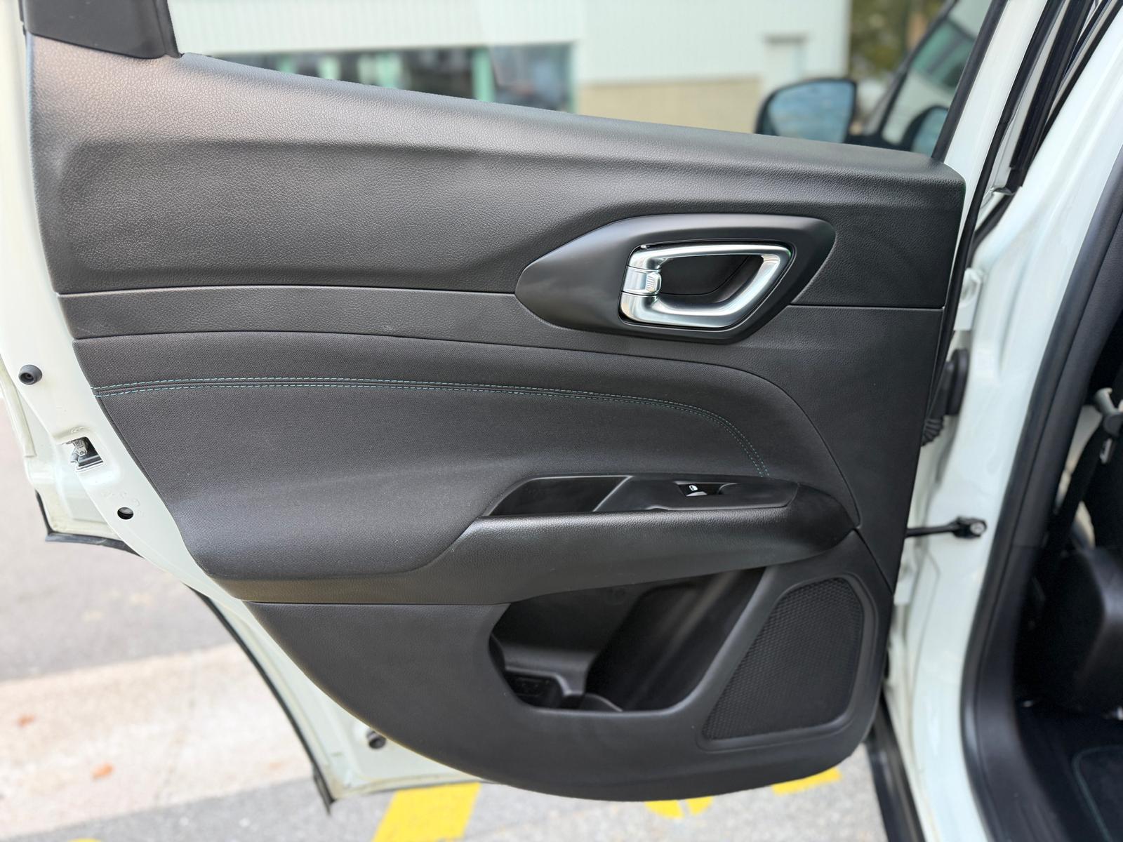 JEEP Compass 1.3 T PHEV Limited AWD-image-18