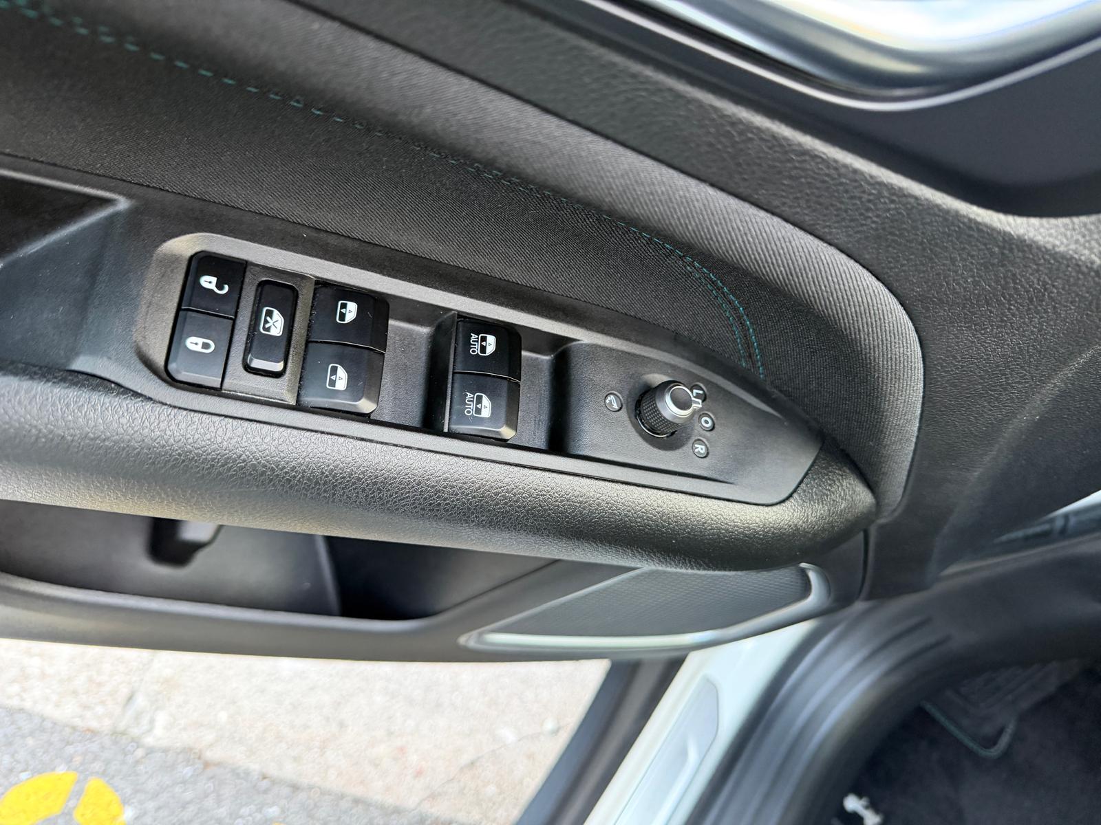 JEEP Compass 1.3 T PHEV Limited AWD-image-14