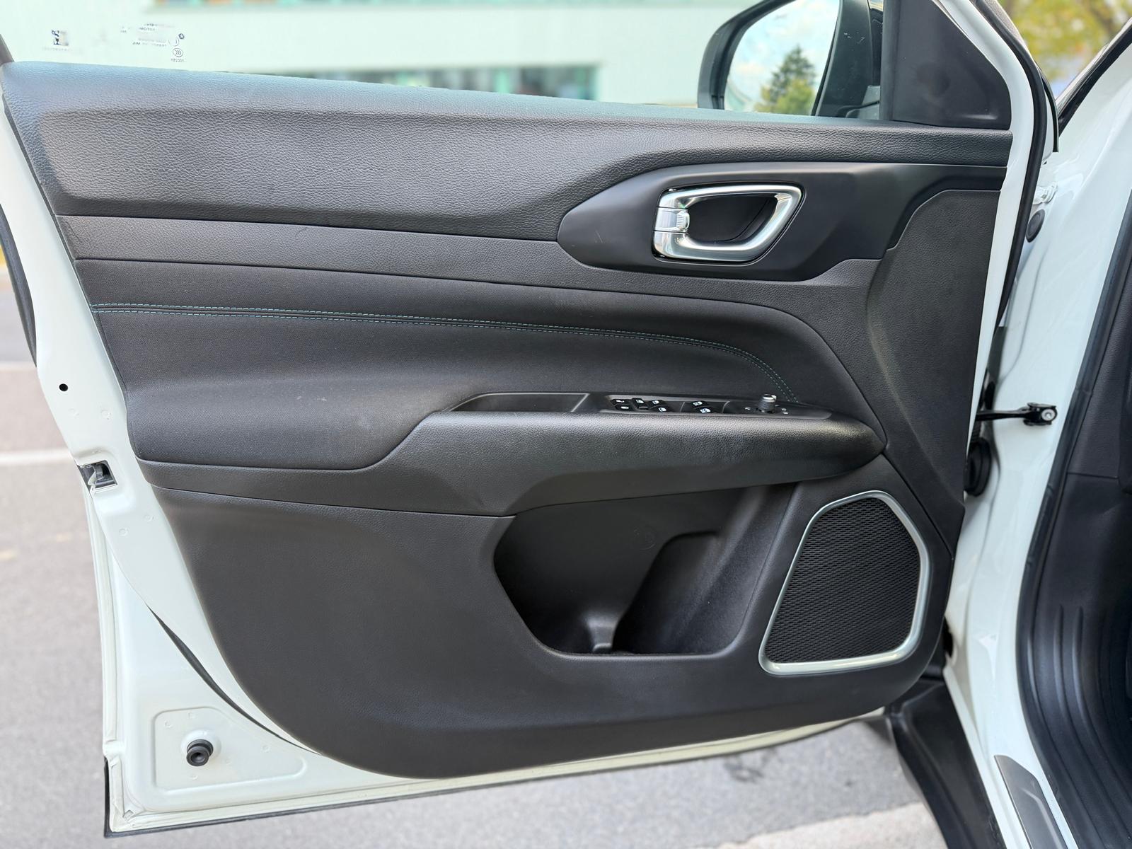 JEEP Compass 1.3 T PHEV Limited AWD-image-13