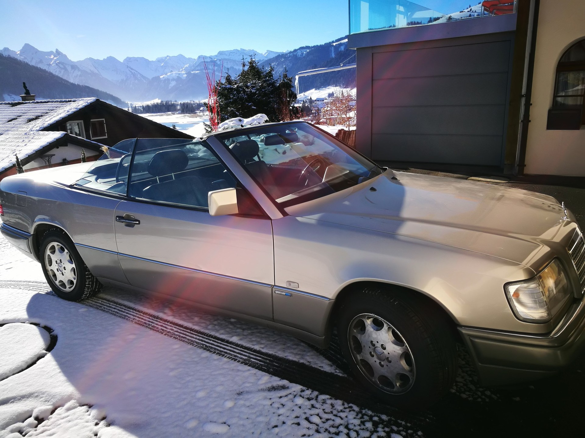 MERCEDES-BENZ E 320 Cabrio-image-5