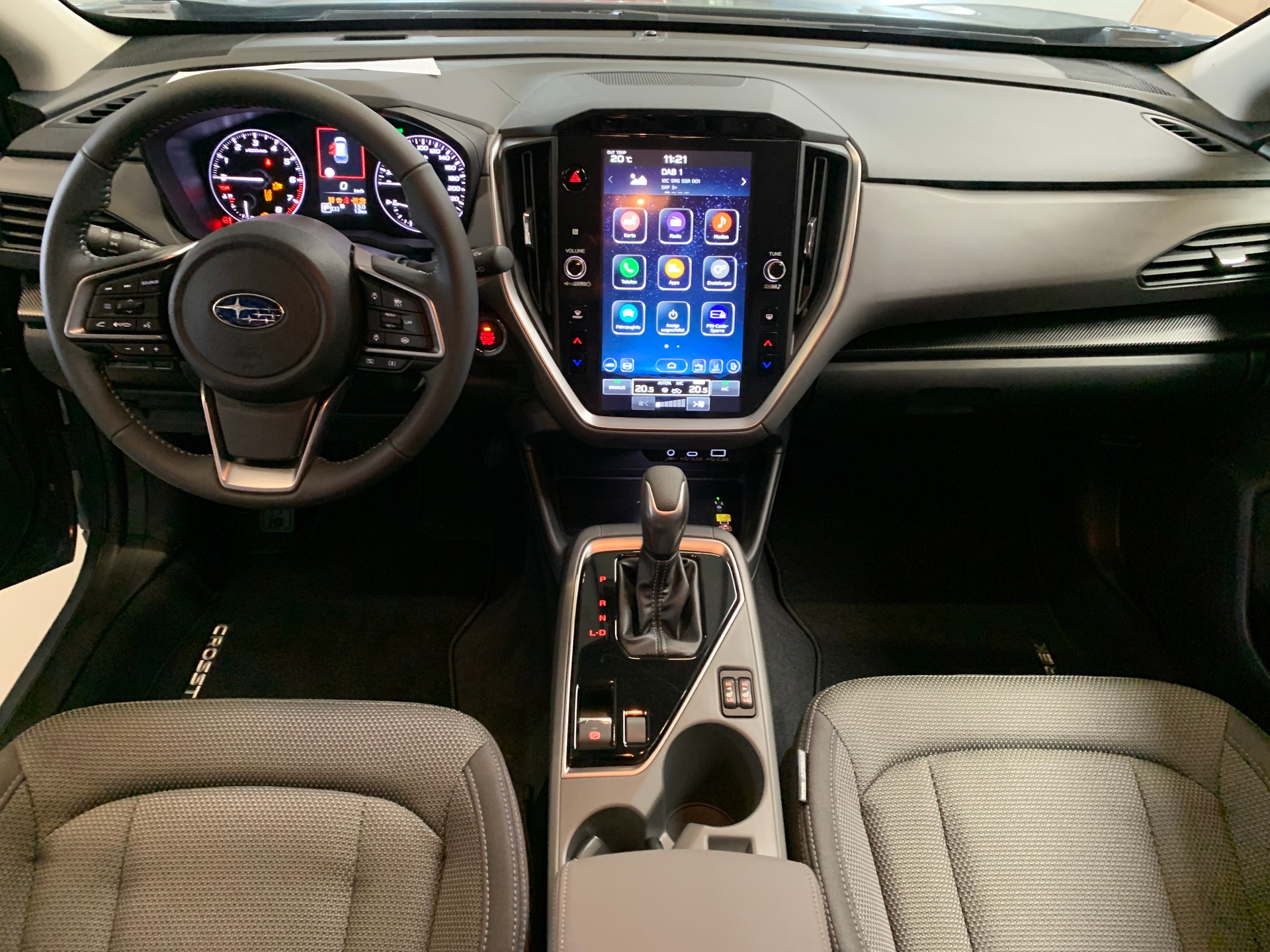 SUBARU Crosstrek 2.0i e-Boxer Swiss Plus-image-7
