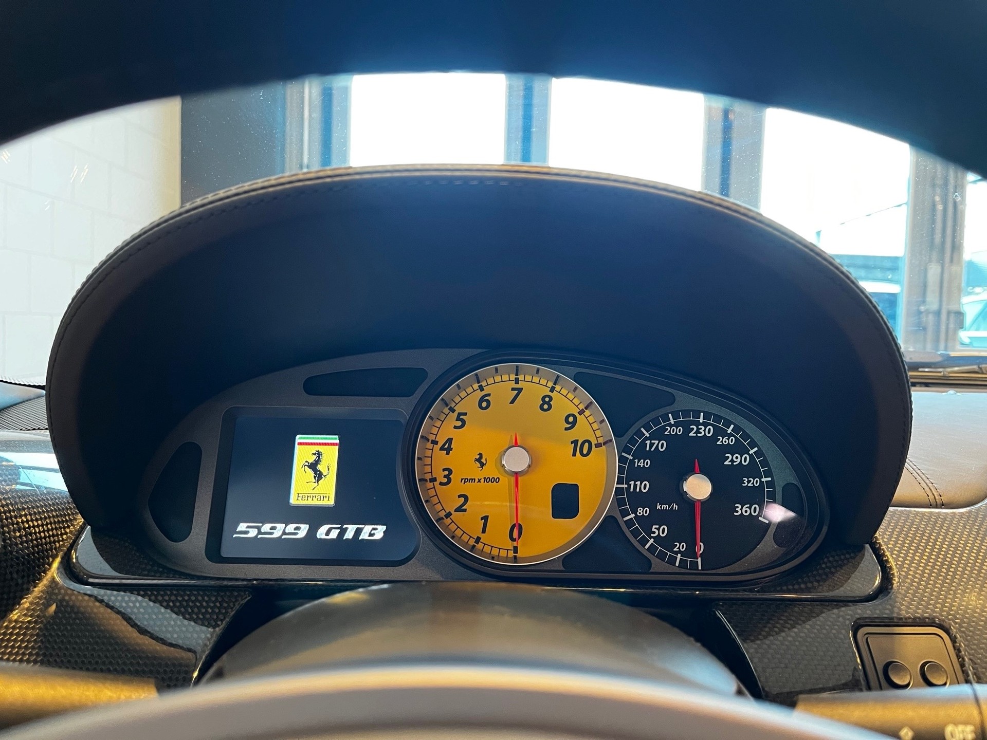 FERRARI 599 GTB-image-15