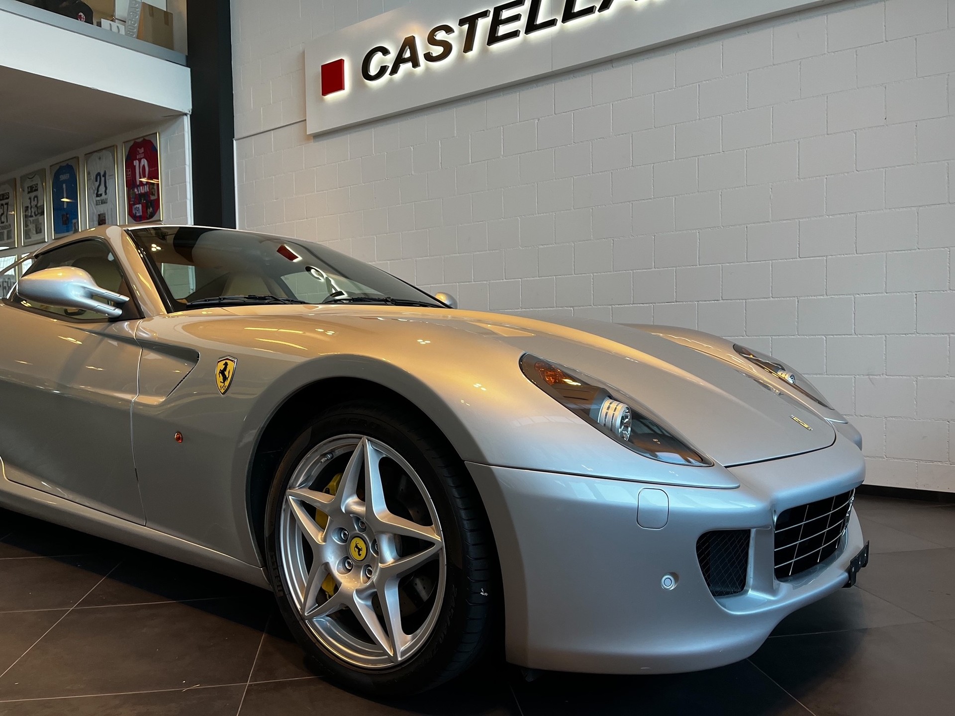 FERRARI 599 GTB-showroom-element-1