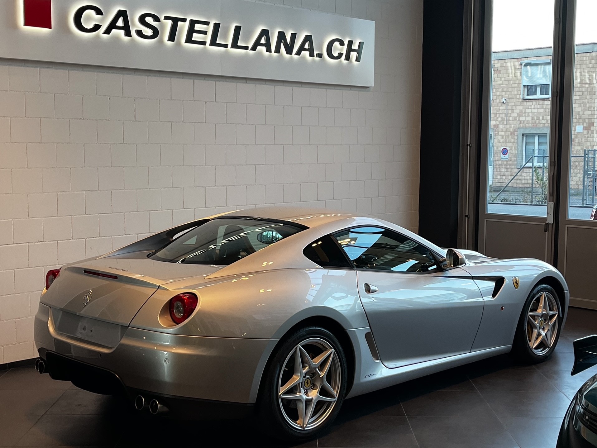 FERRARI 599 GTB-image-6