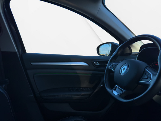 RENAULT Mégane 1.3 16V T Techno-image-9