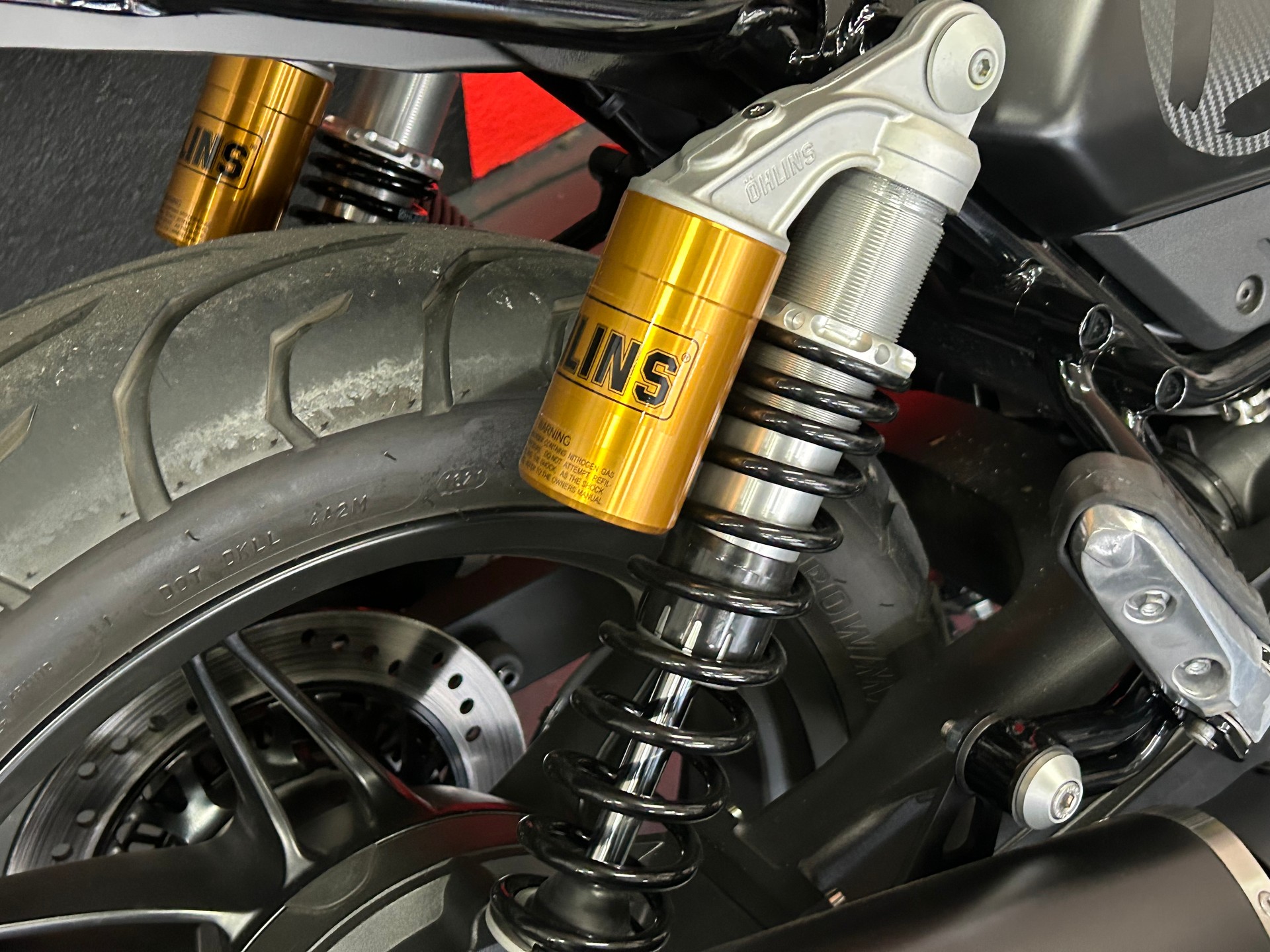 MOTO GUZZI V7 IV 850 EVO X-image-6