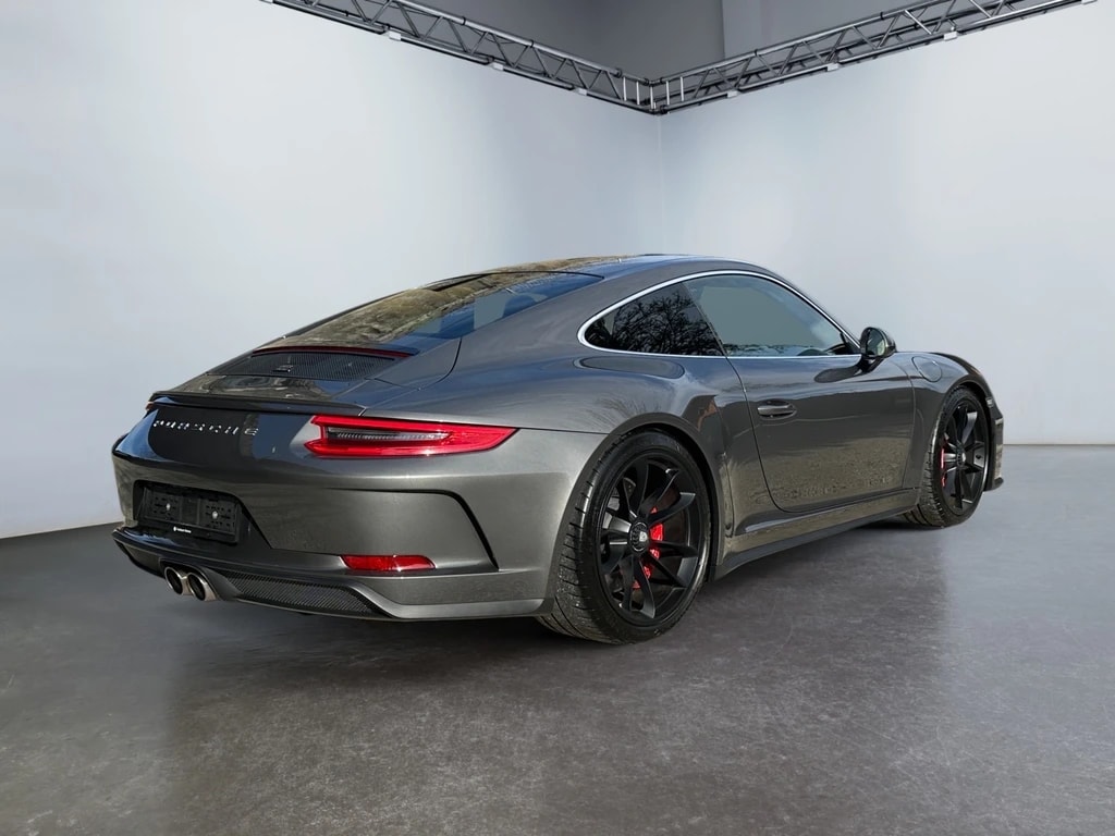 PORSCHE 911 GT3 Touring-image-4