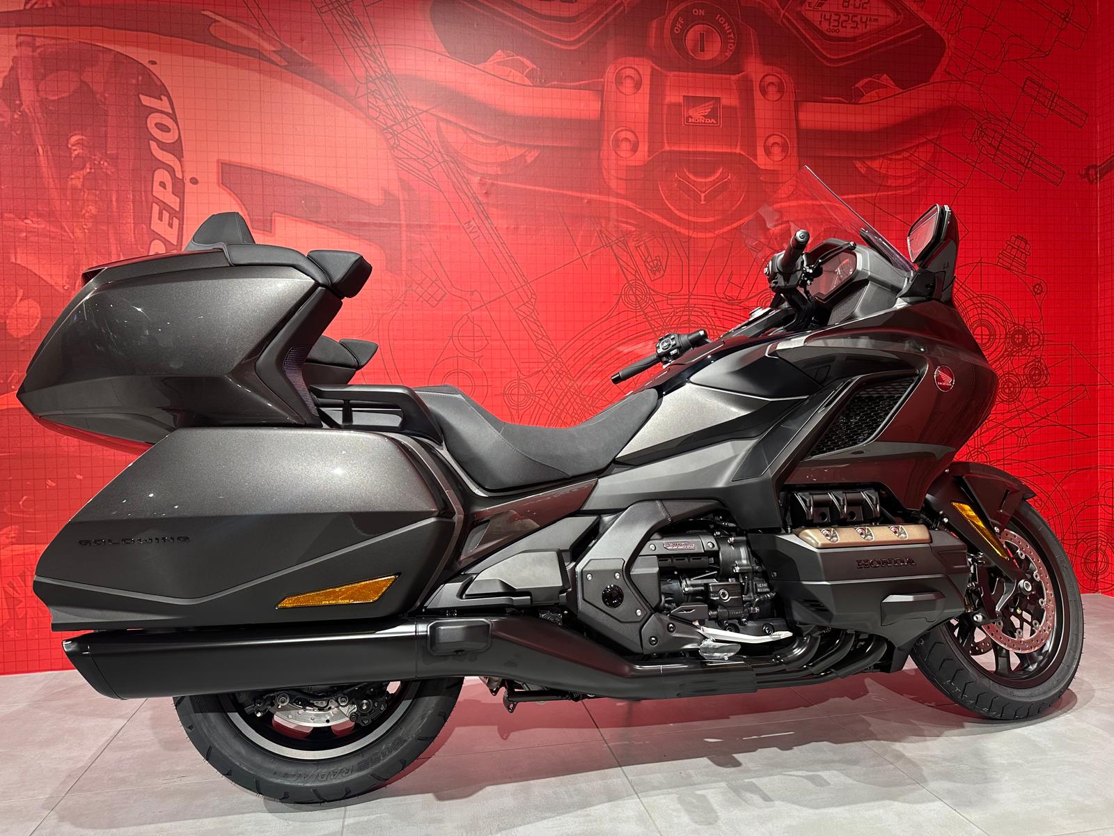 HONDA GL 1800 DA DCT Goldwing-showroom-element-3