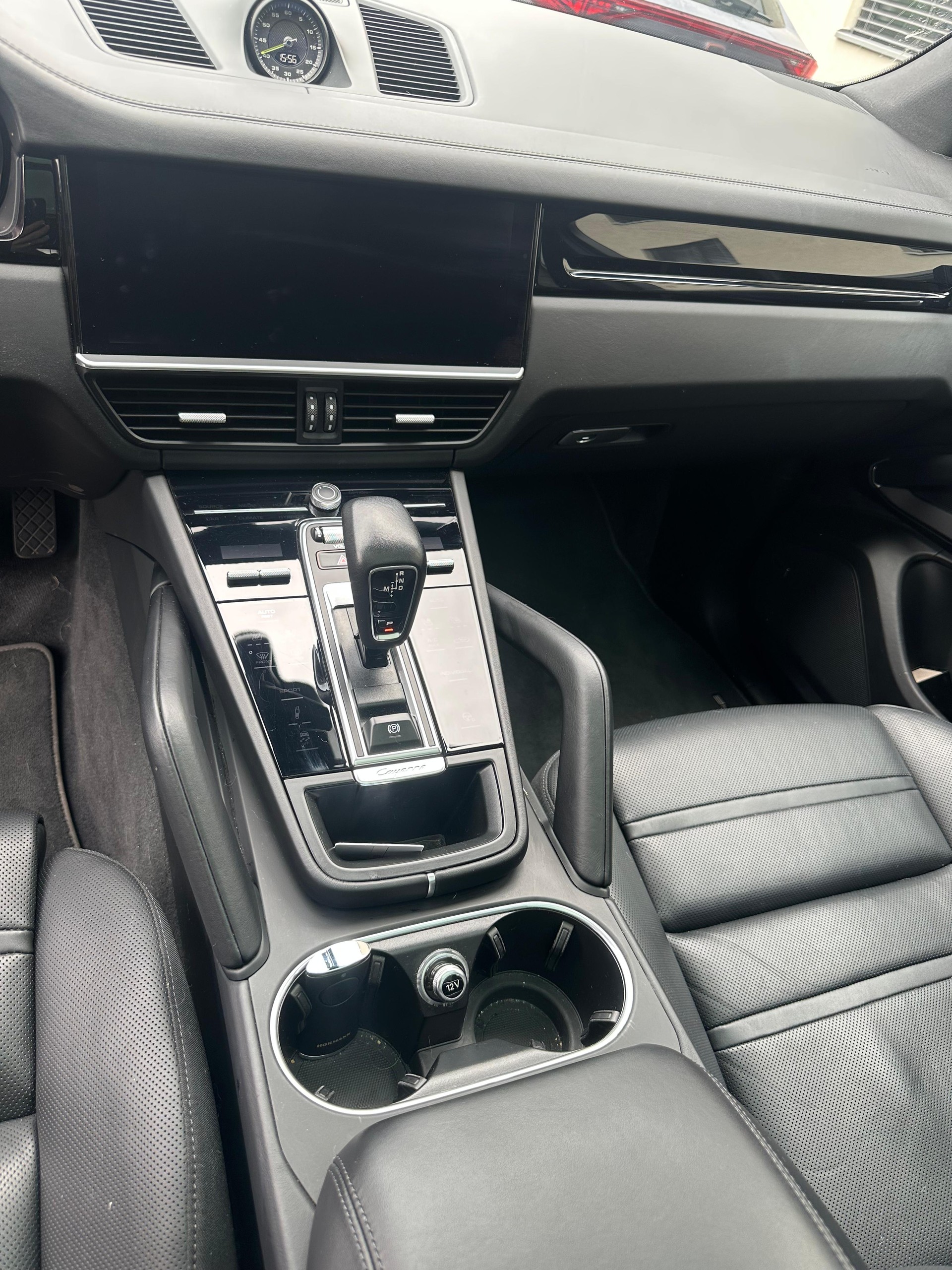 PORSCHE Cayenne E-Hybrid-image-13