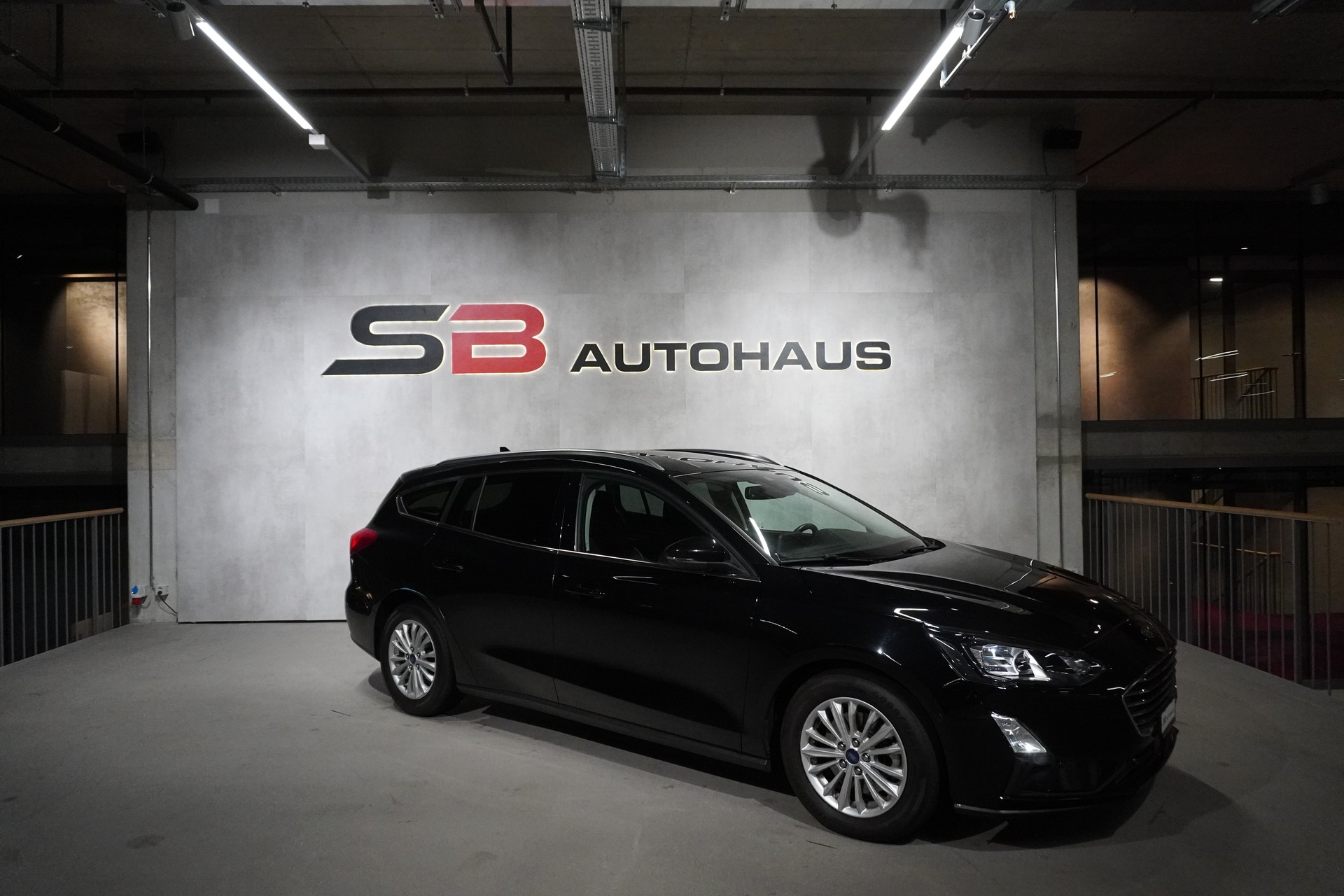 FORD Focus 1.5 TDCi Titanium Automatic-image-0