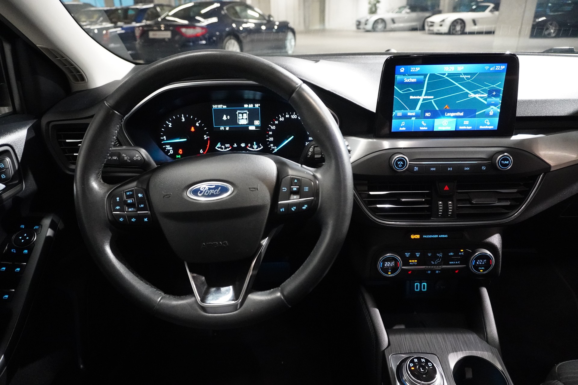 FORD Focus 1.5 TDCi Titanium Automatic-image-9