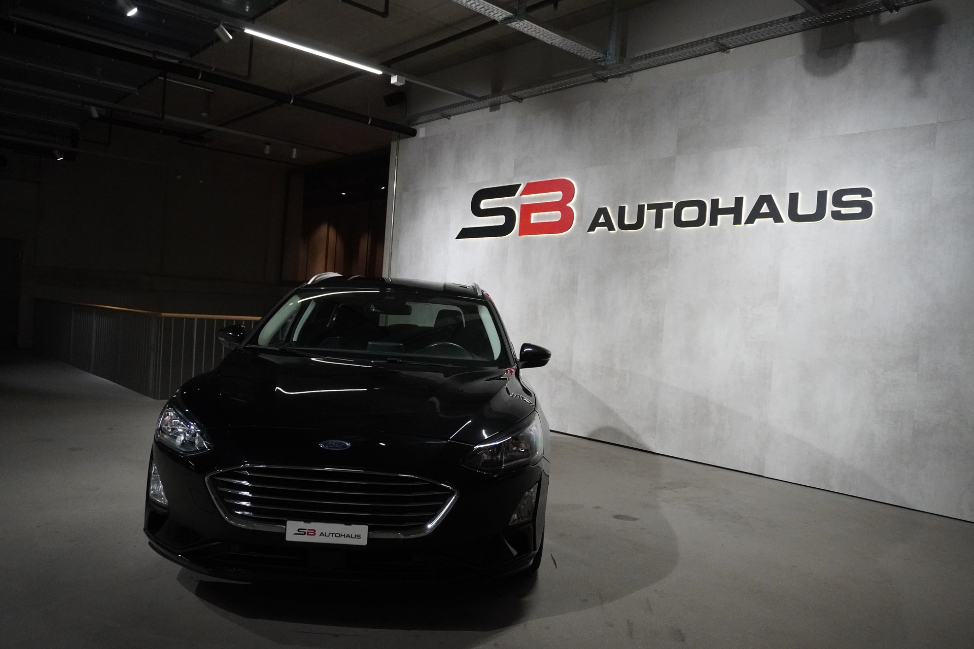FORD Focus 1.5 TDCi Titanium Automatic-image-3