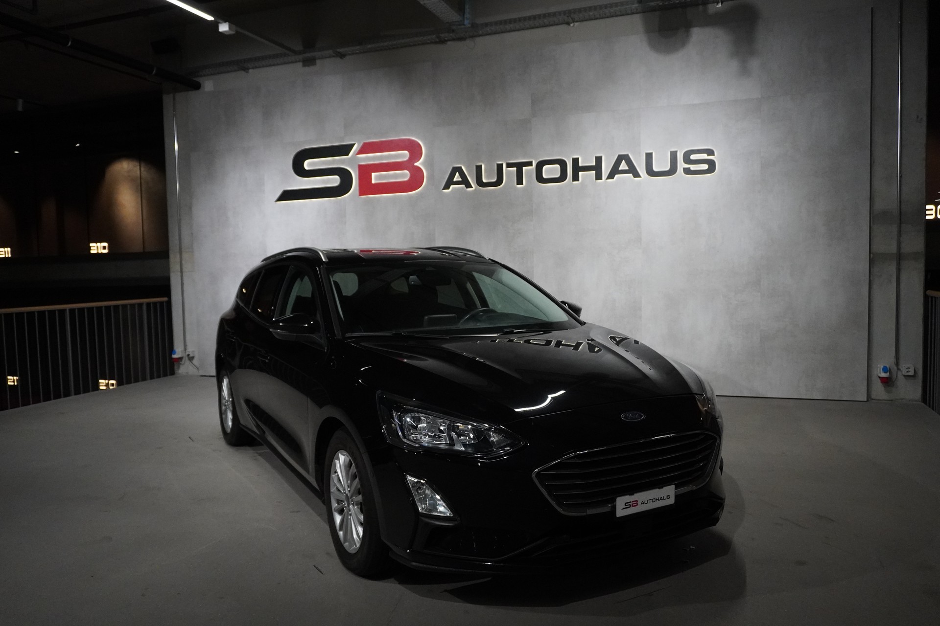 FORD Focus 1.5 TDCi Titanium Automatic-image-4