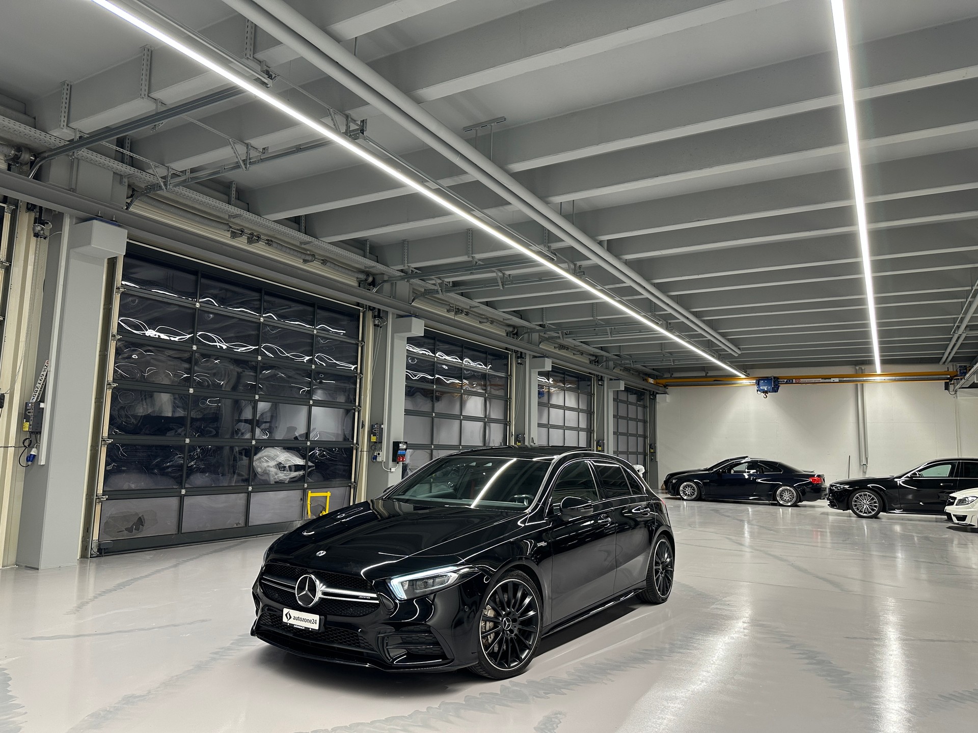 MERCEDES-BENZ A 35 AMG 4matic *CH-Auto*Gratis Service*Sehr gute Ausstattung*Pano*Driving Assistant*Rückfahrkamera*-image-8