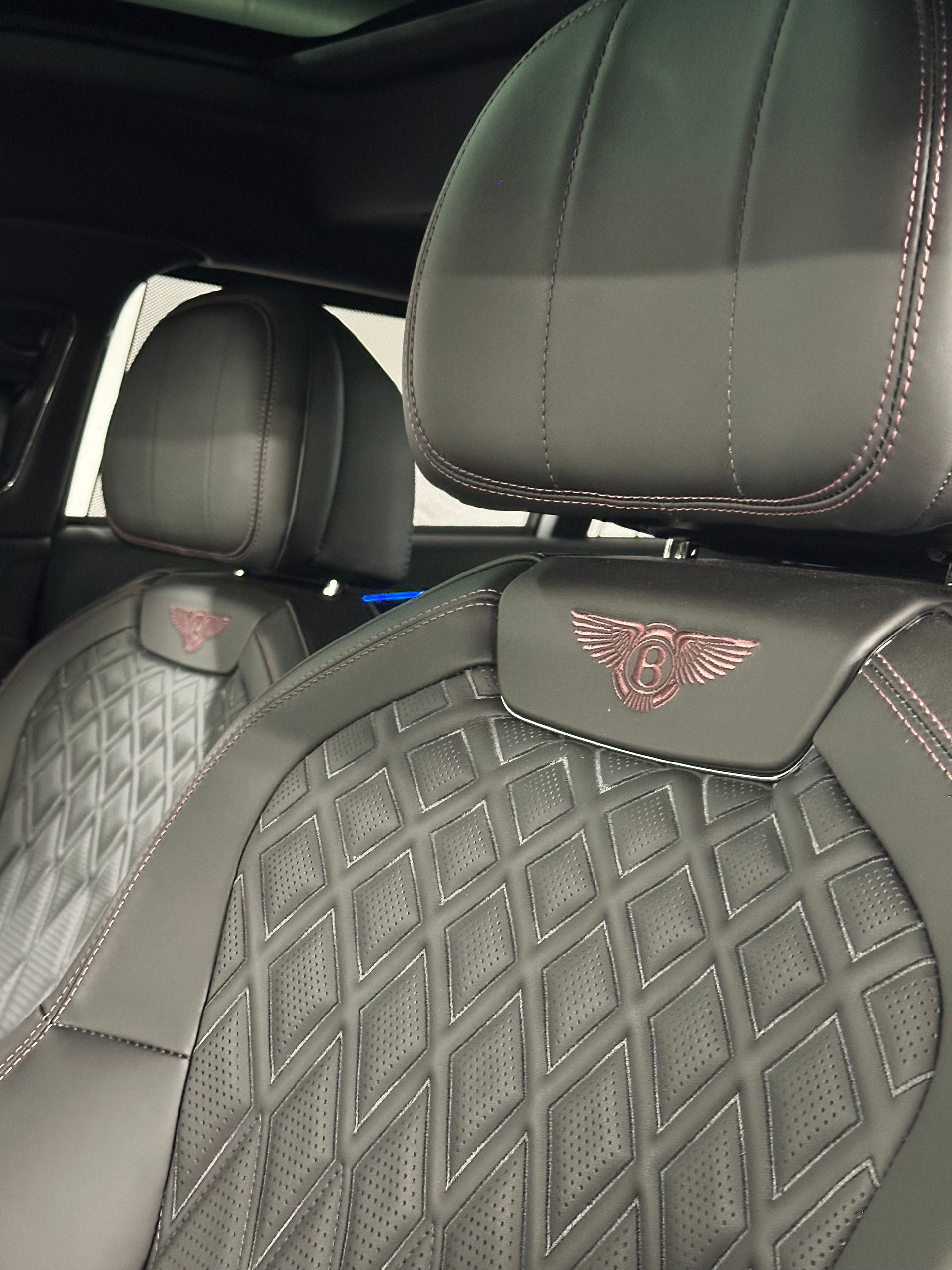 BENTLEY Flying Spur V6 Hybrid-image-10