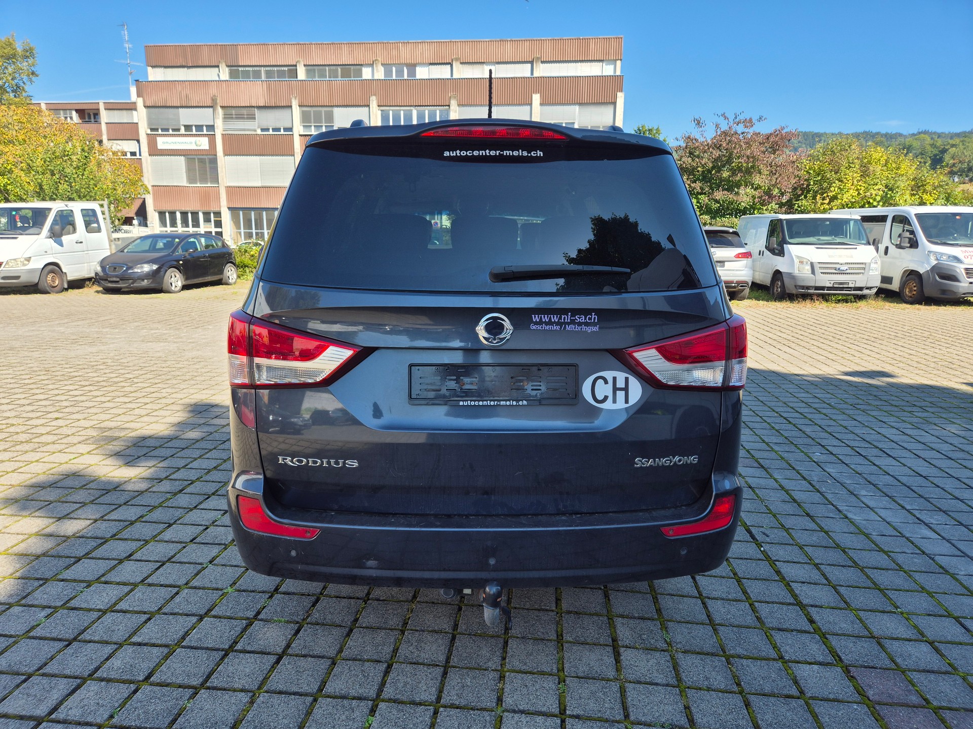 KGM-SsangYong Rodius SV200 e-XDi Quartz 4WD E-Tronic-image-7