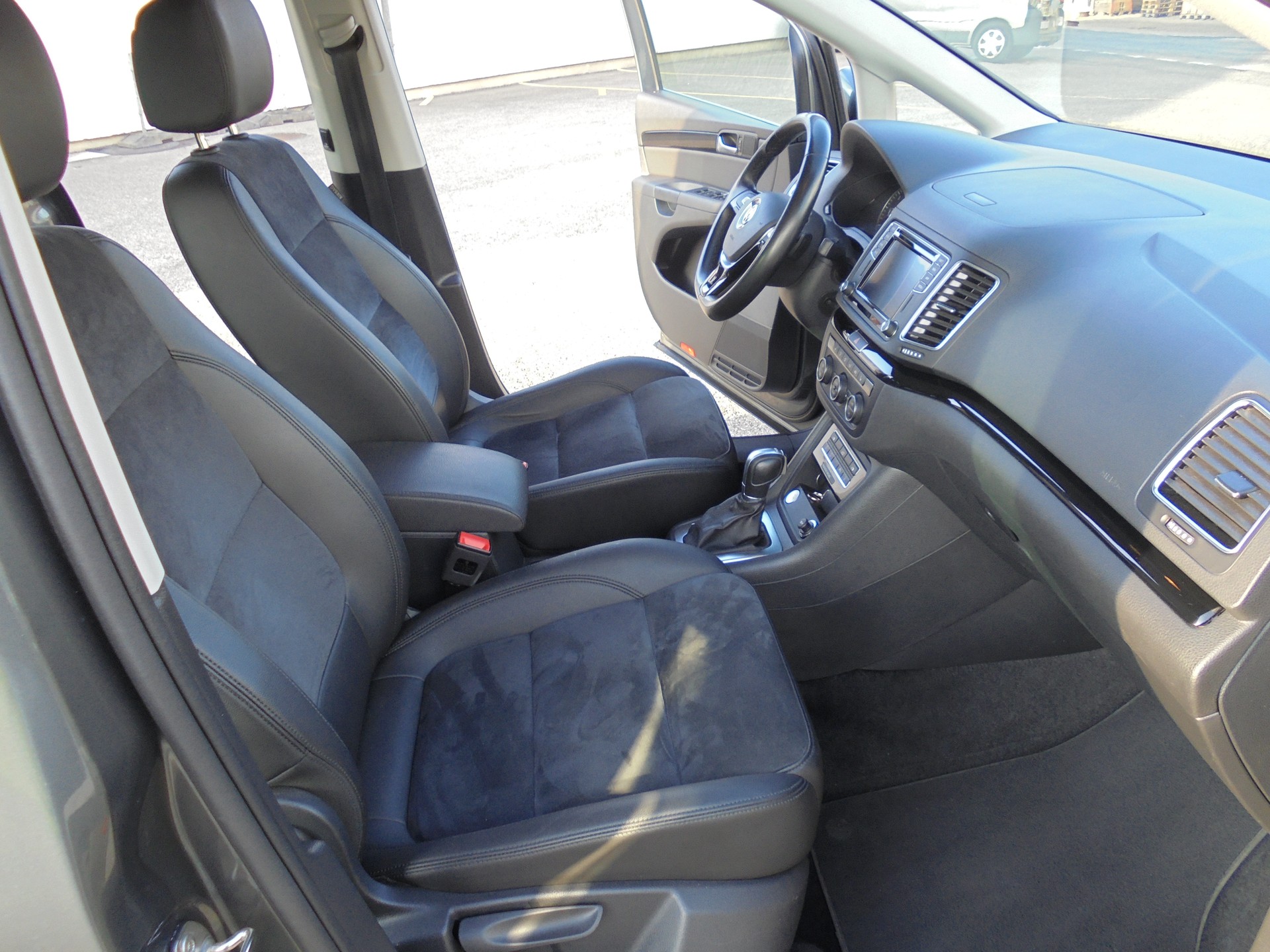 VW Sharan 2.0 TDI BMT Highline 4Motion DSG-image-9