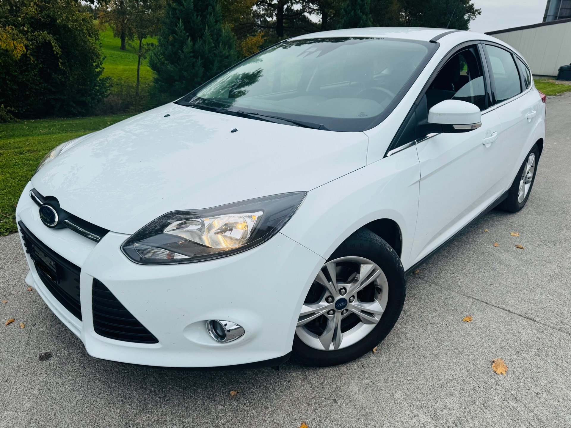 FORD Focus 1.0 SCTi Trend-image-1