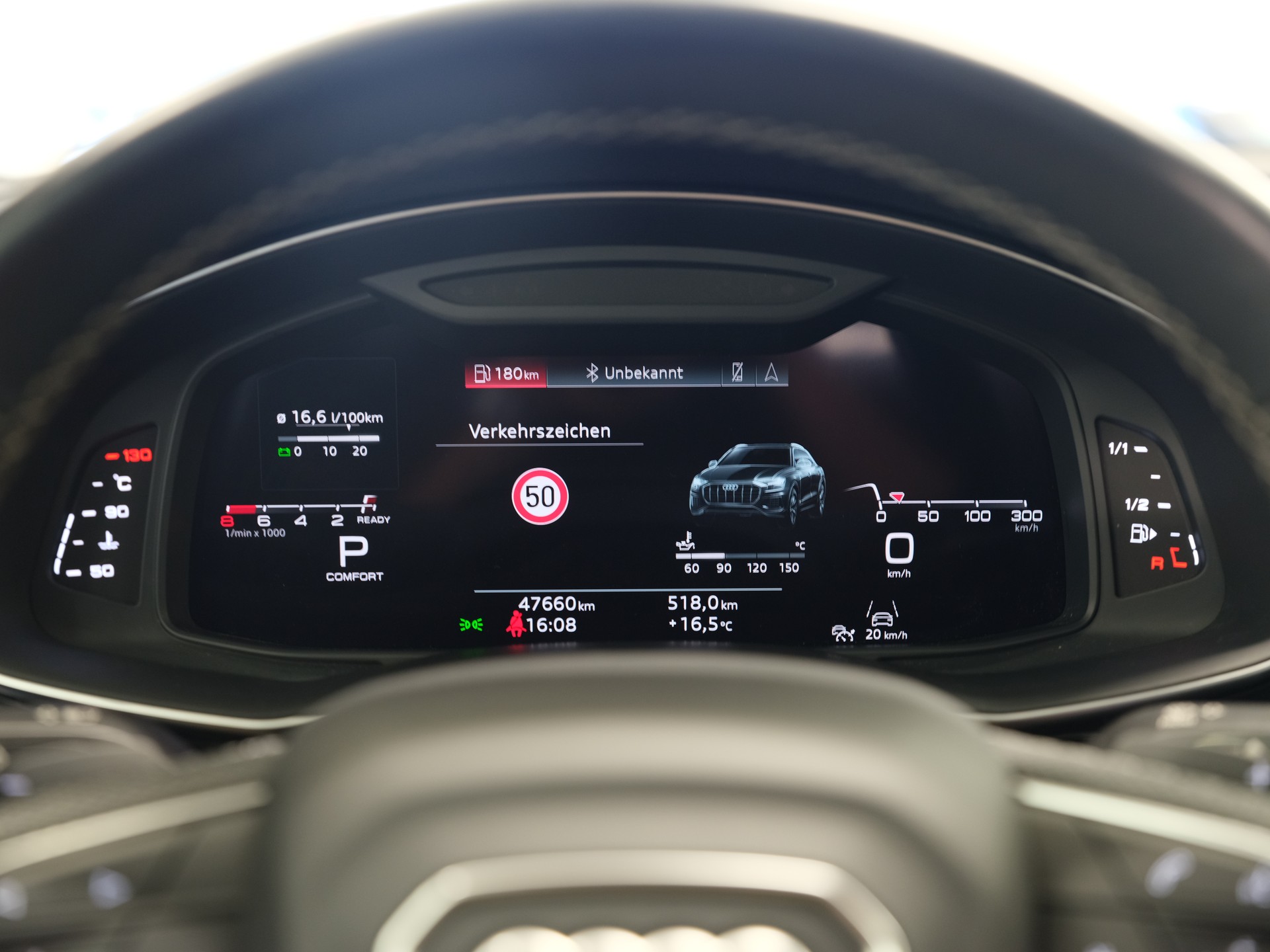 AUDI Q8 55 TFSI quattro tiptronic *CH-Fahrzeug* *Pano* *S-Line* *Sitzkühlung*-image-20