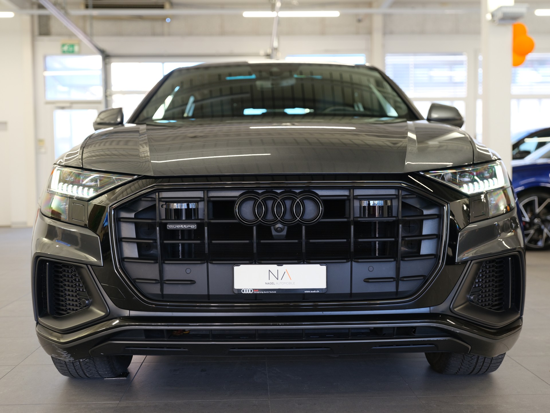 AUDI Q8 55 TFSI quattro tiptronic *CH-Fahrzeug* *Pano* *S-Line* *Sitzkühlung*-image-2