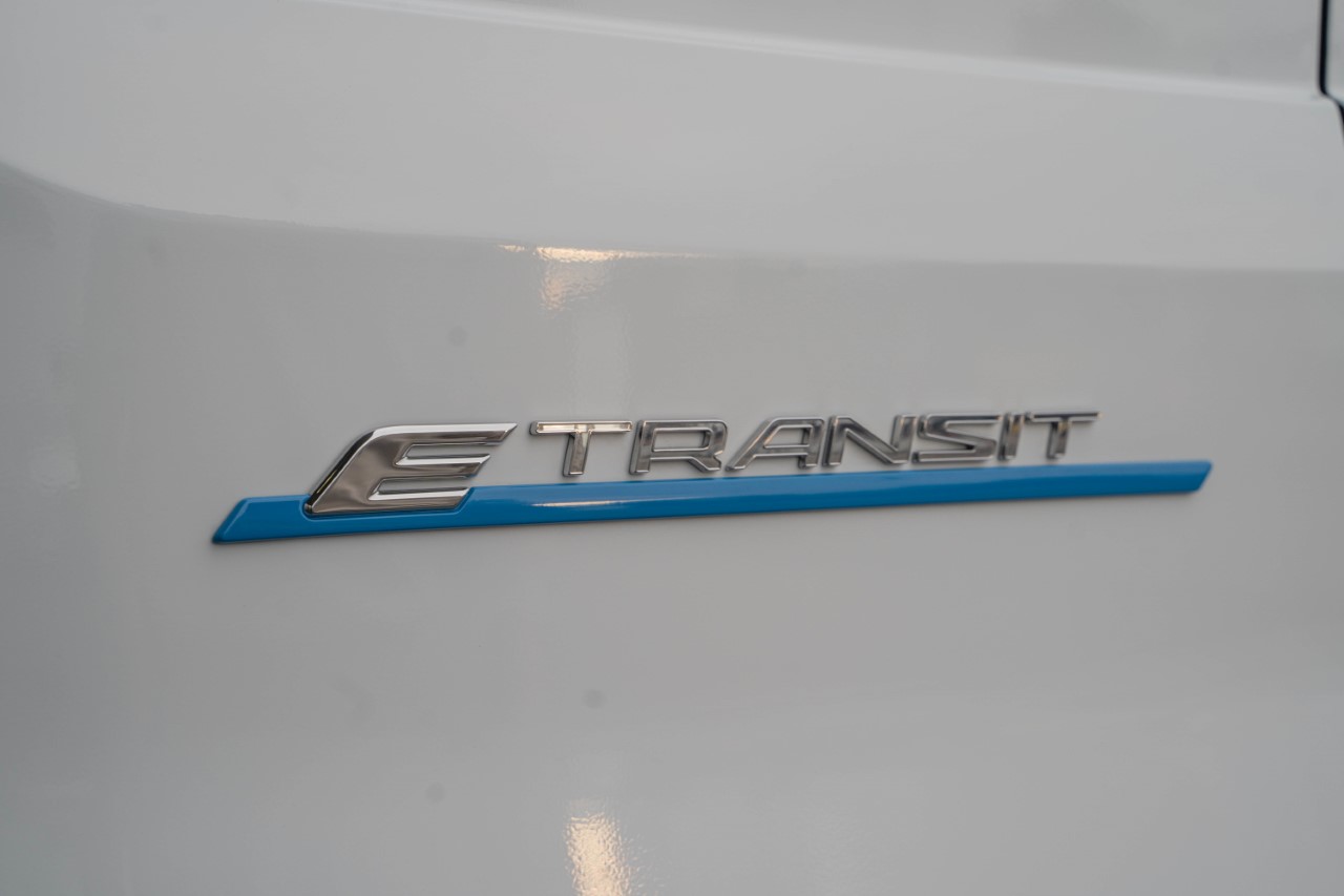 FORD E-Transit Van 350 L3H2 68kWh Trend-image-8