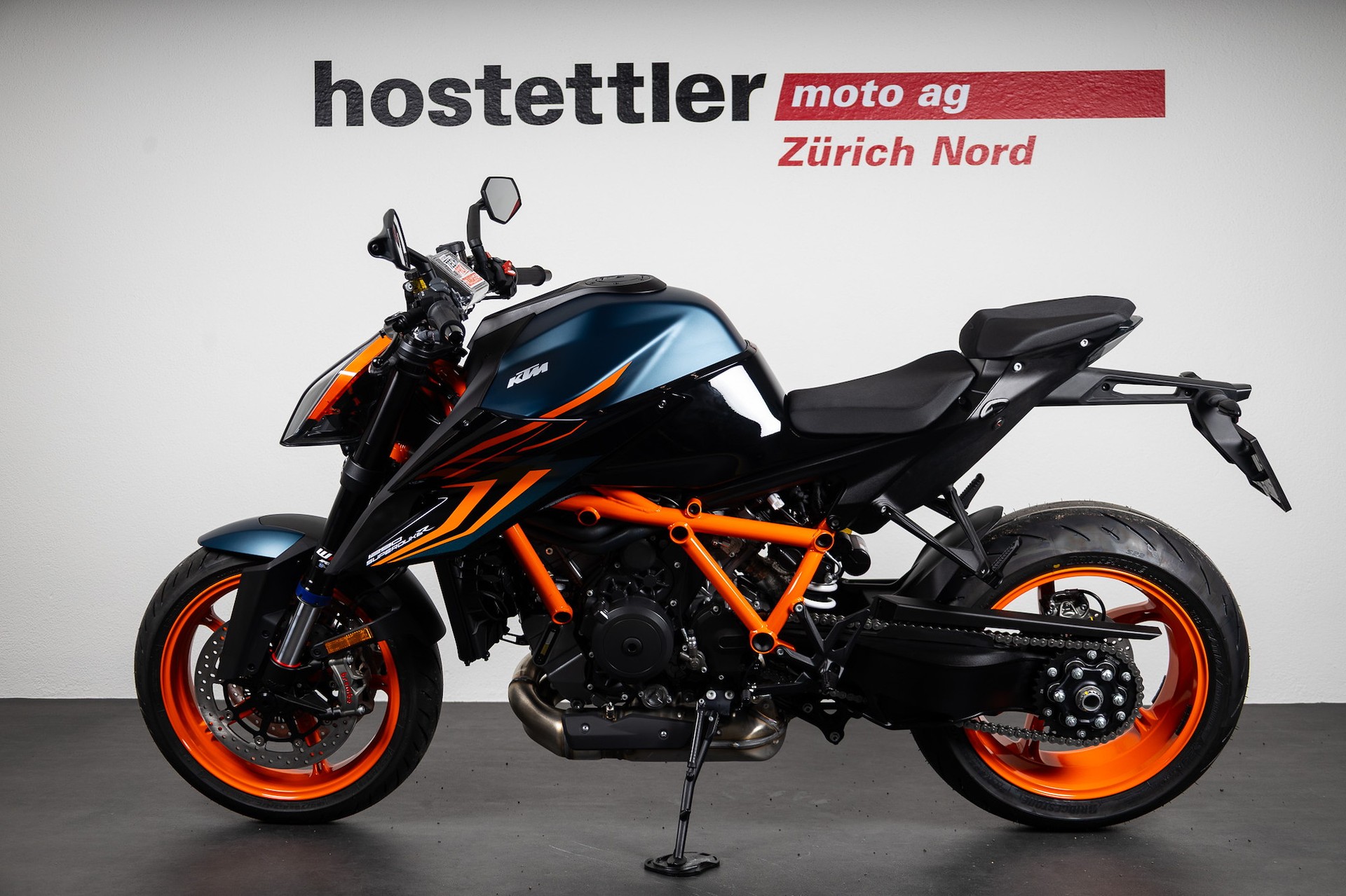 KTM 1290 Super Duke R EVO-image-4