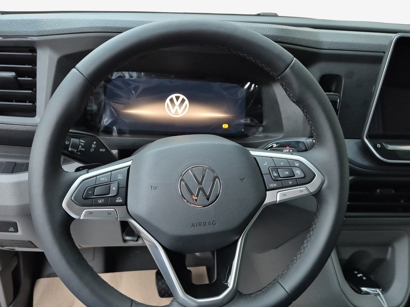 VW Crafter 35 2.0 TDI Entry L3 A-image-8