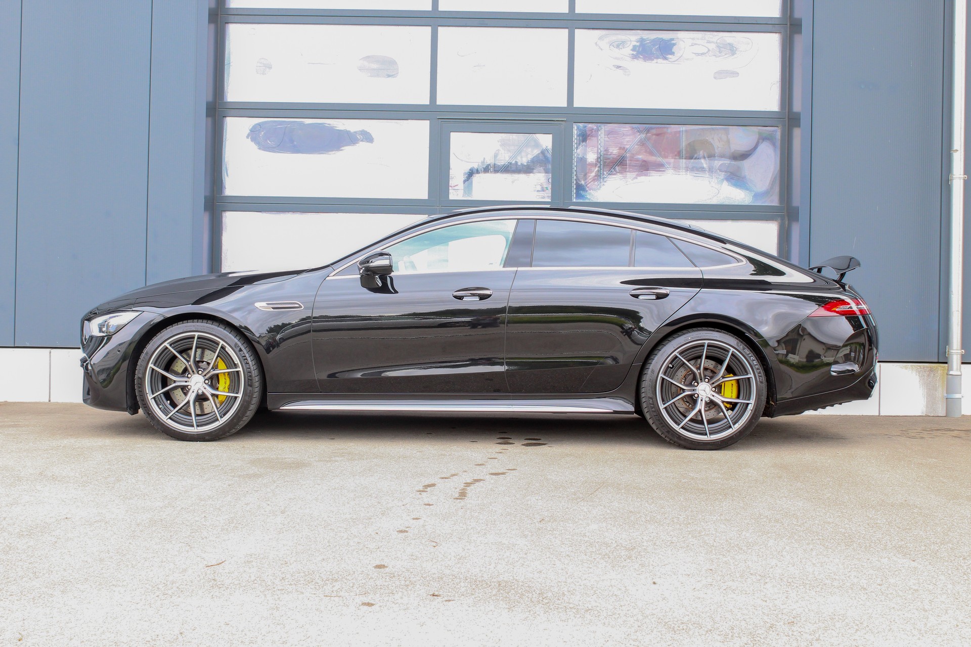 MERCEDES-BENZ AMG GT 4 63 S 4Matic+ Speedshift MCT-image-5