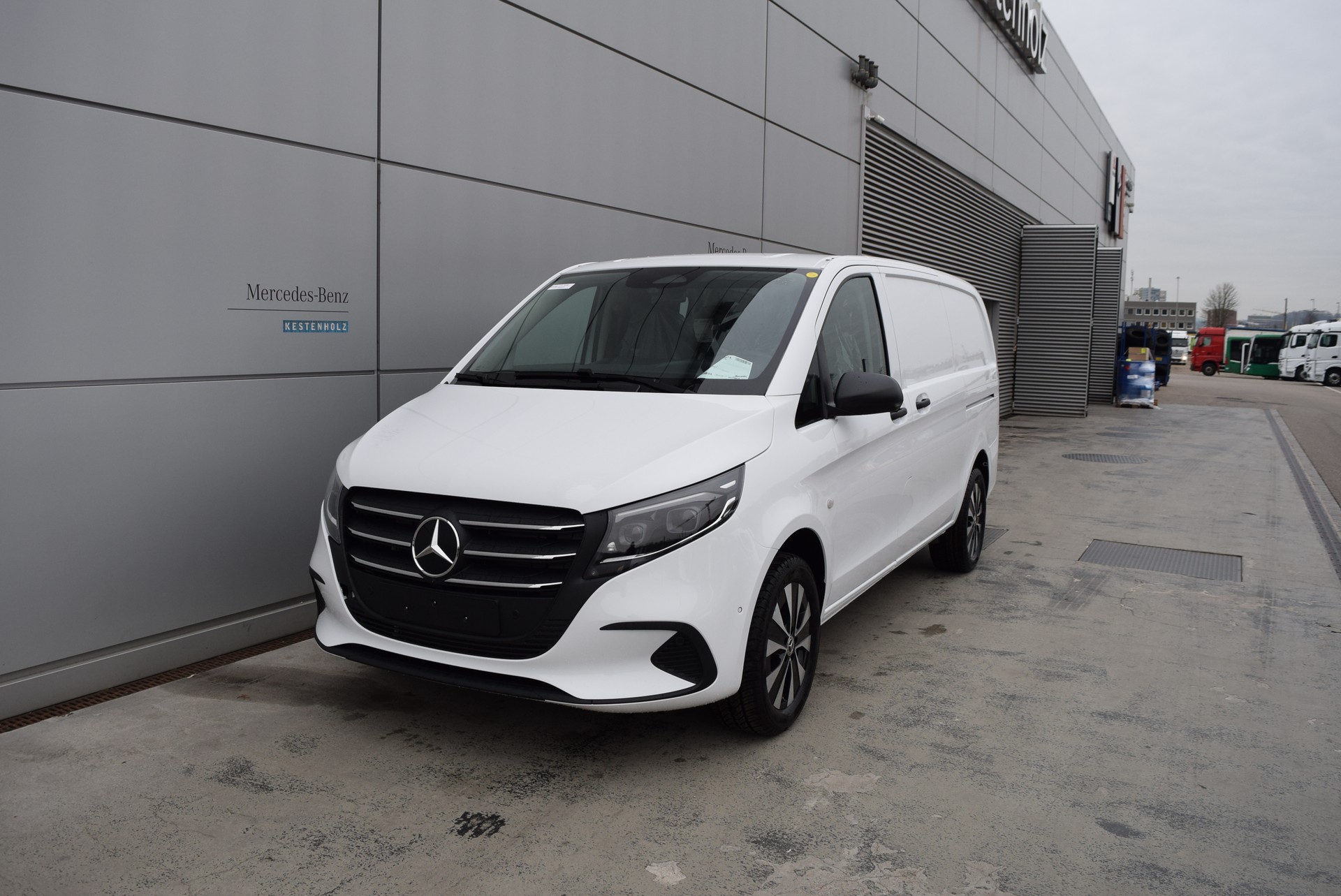 MERCEDES-BENZ Vito 116 CDI Lang Select 9G-Tronic 4M-image-0
