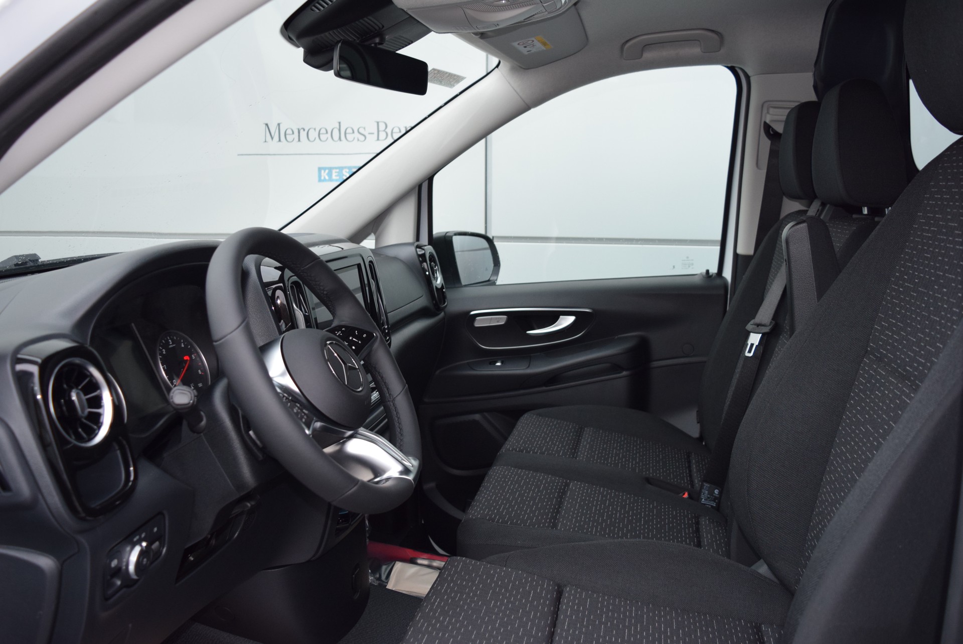 MERCEDES-BENZ Vito 116 CDI Lang Select 9G-Tronic 4M-image-6