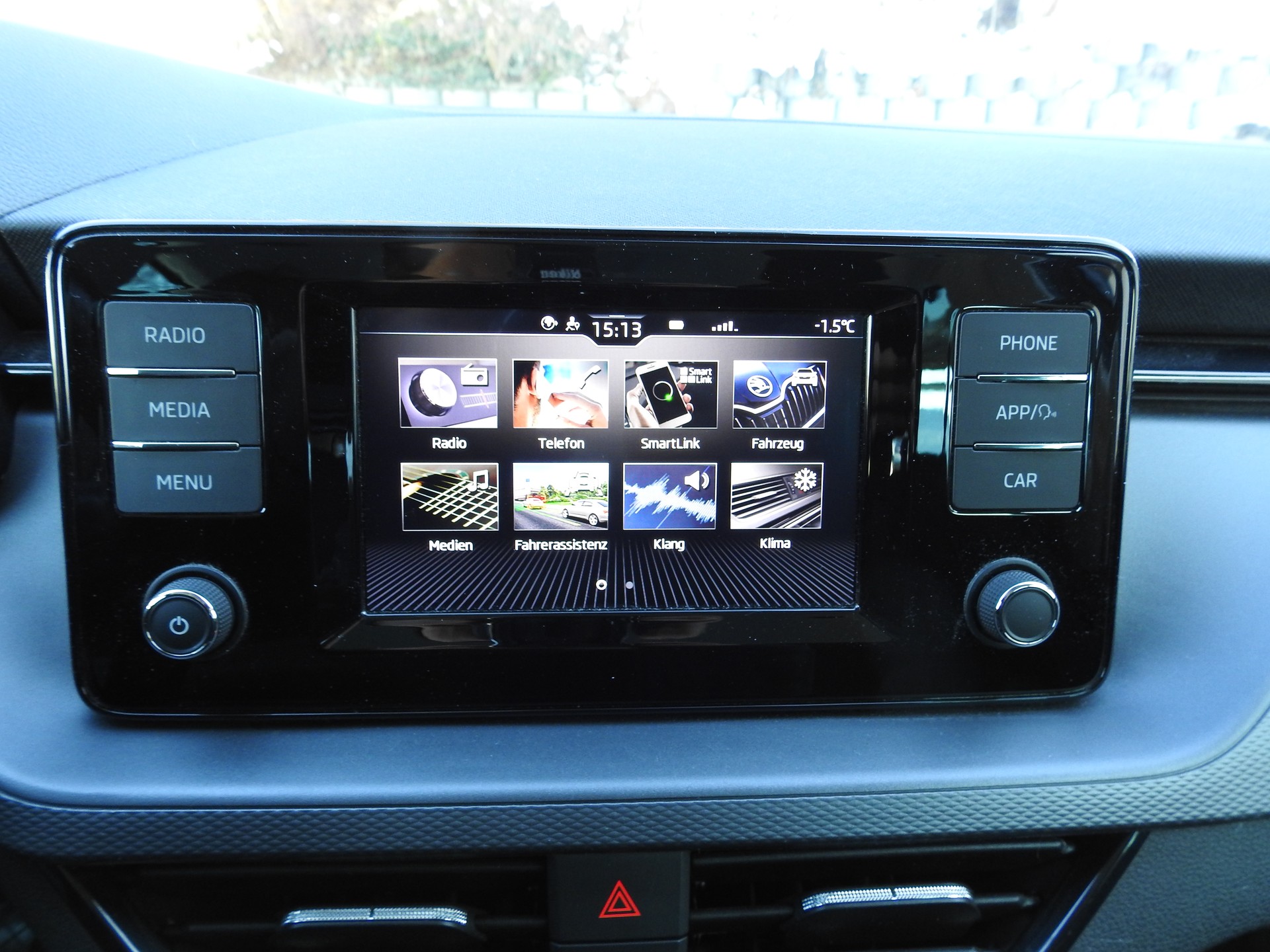 SKODA Scala 1.0 TSI Ambition-image-8