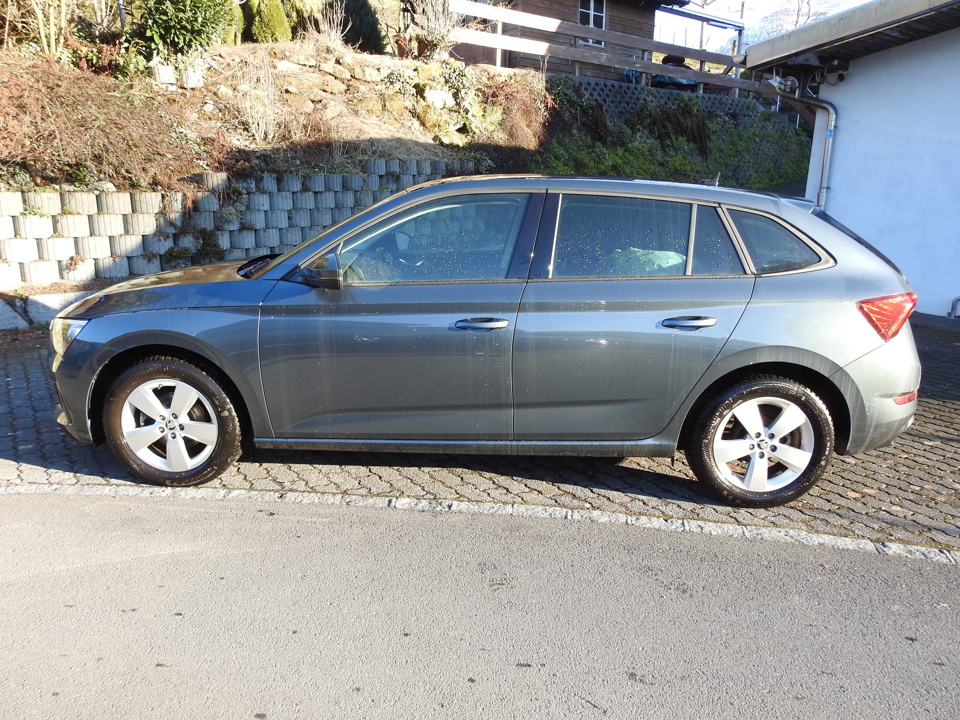 SKODA Scala 1.0 TSI Ambition-image-1