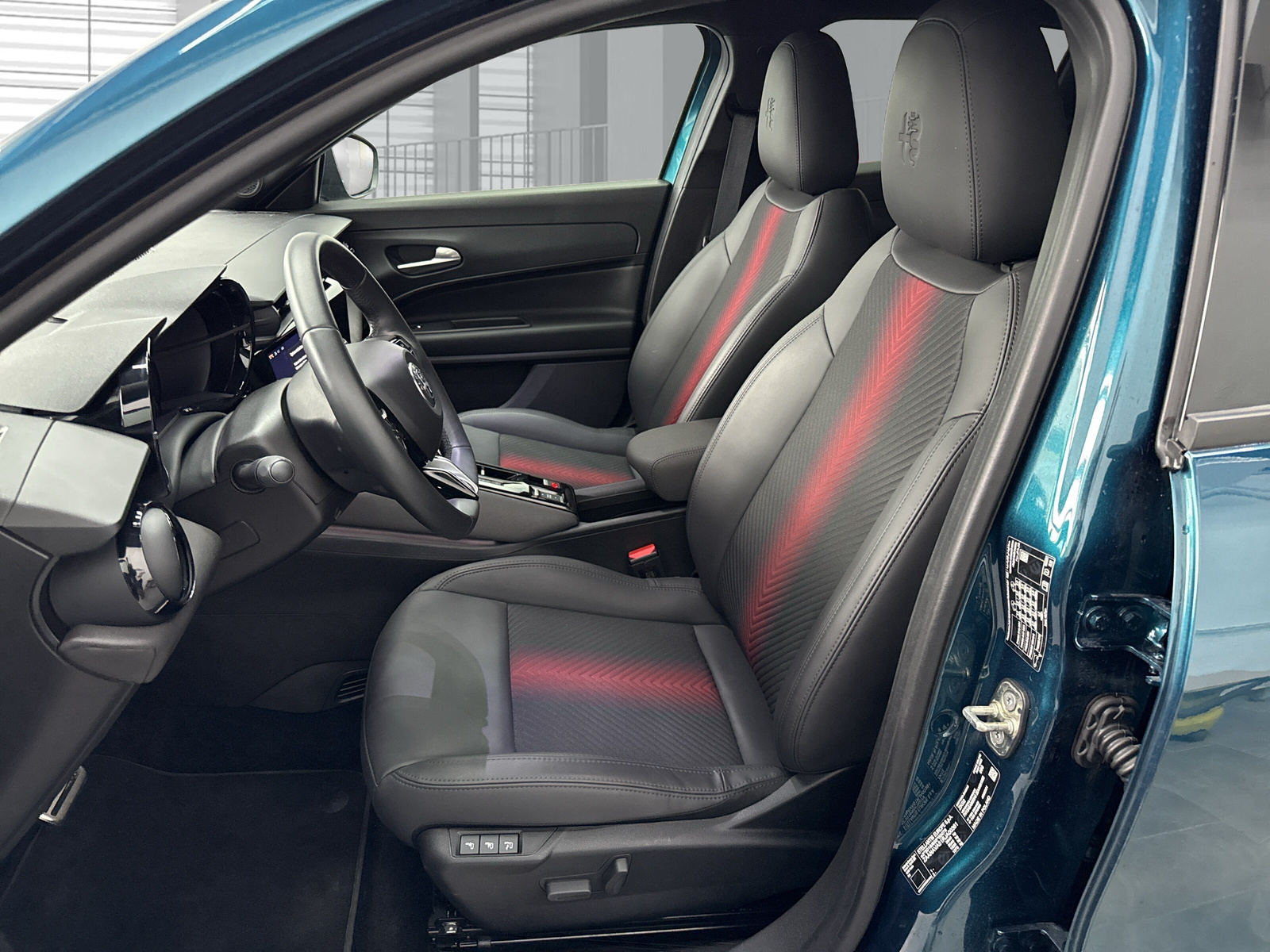 ALFA ROMEO Junior BEV 156 54kWh Speciale-image-10