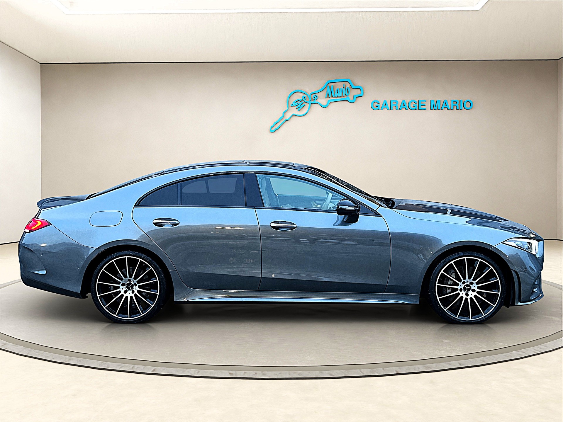 MERCEDES-BENZ CLS 350 d * AMG Line * 4Matic 9G-Tronic-image-3