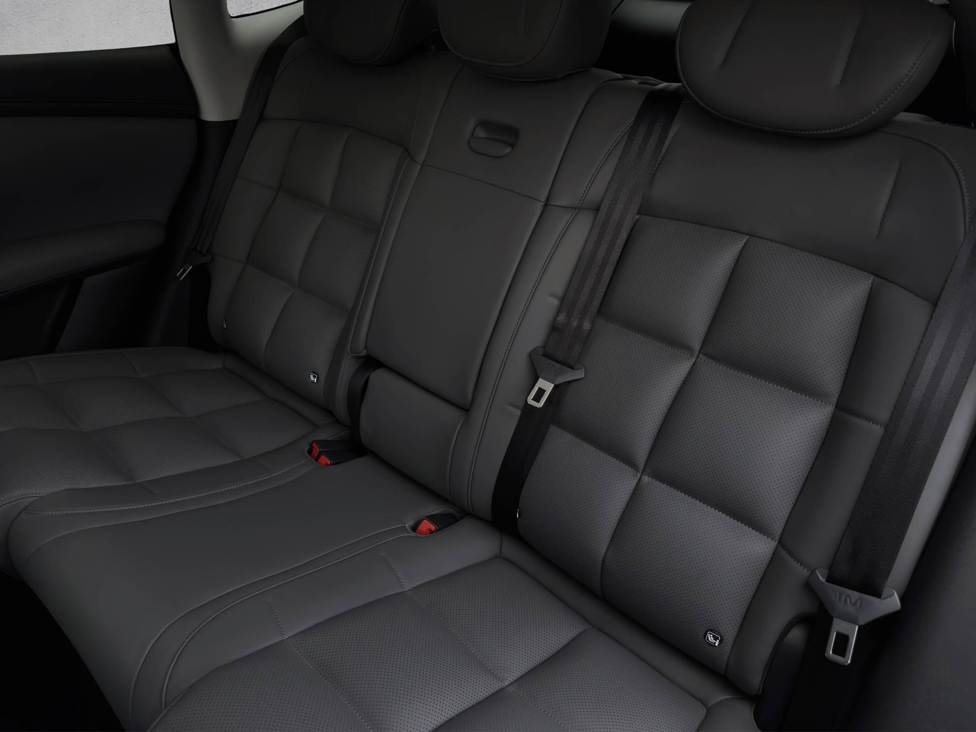 MG IM6 100 kWh Performance 21 4WD-image-9