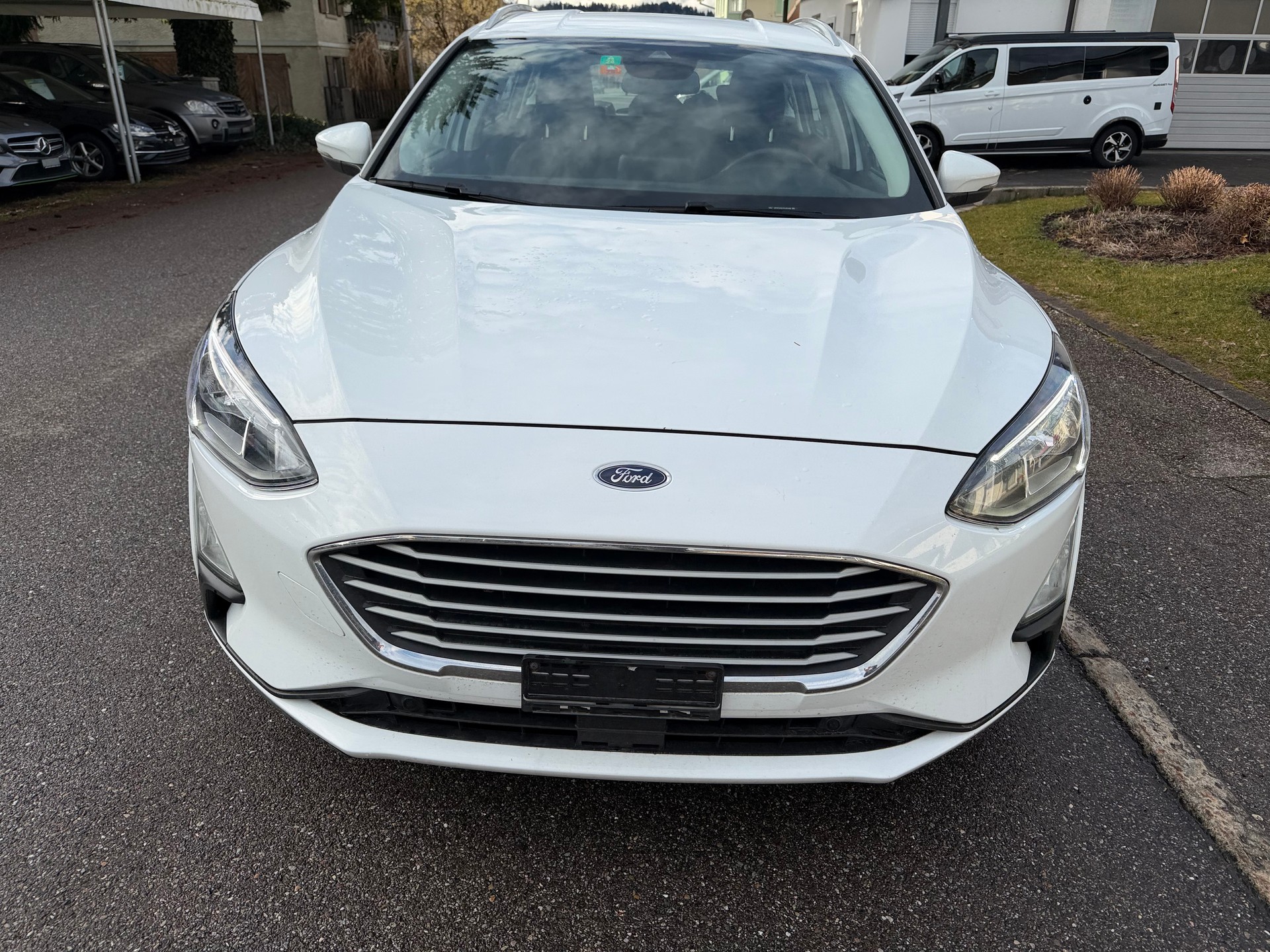 FORD Focus 1.5 TDCi Trend Automatic-image-1