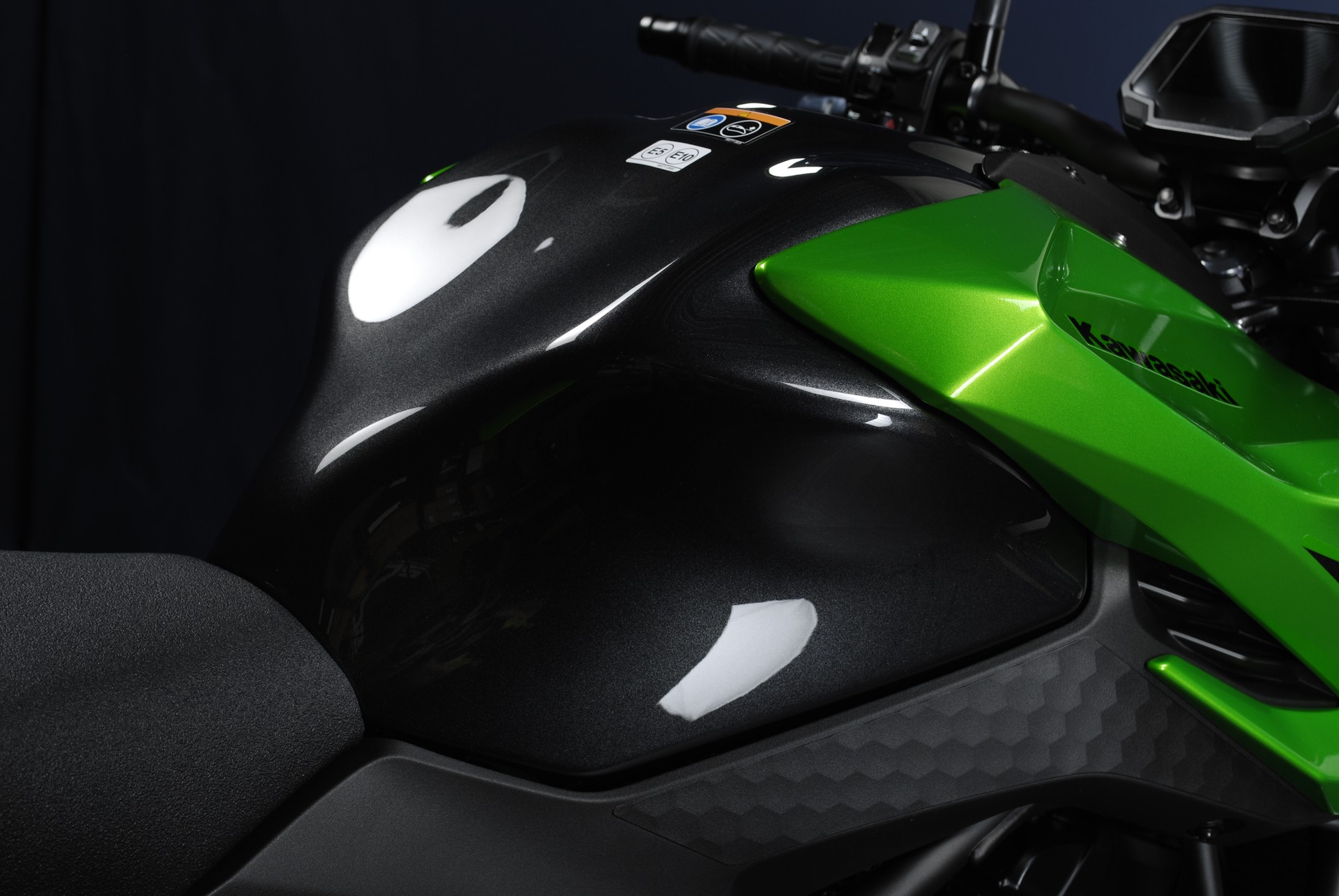 KAWASAKI Z 650 S MY26-showroom-element-2
