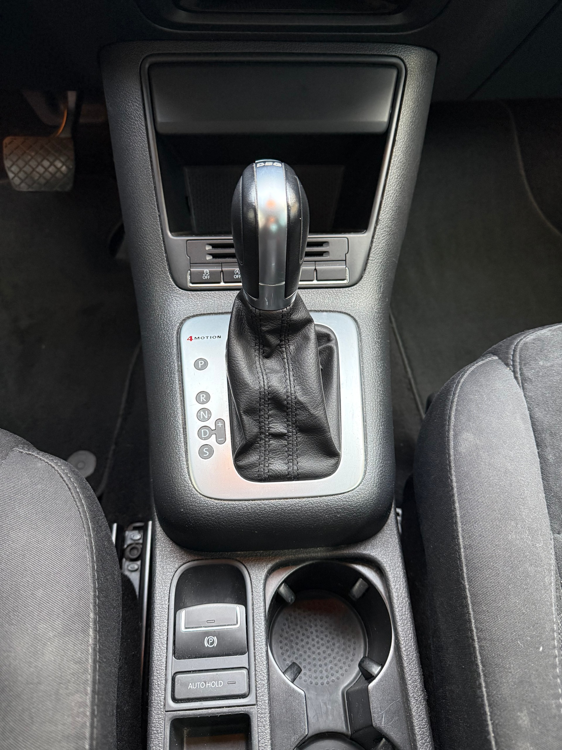 VW Tiguan 2.0 TDI BMT Cup 4Motion DSG-image-9