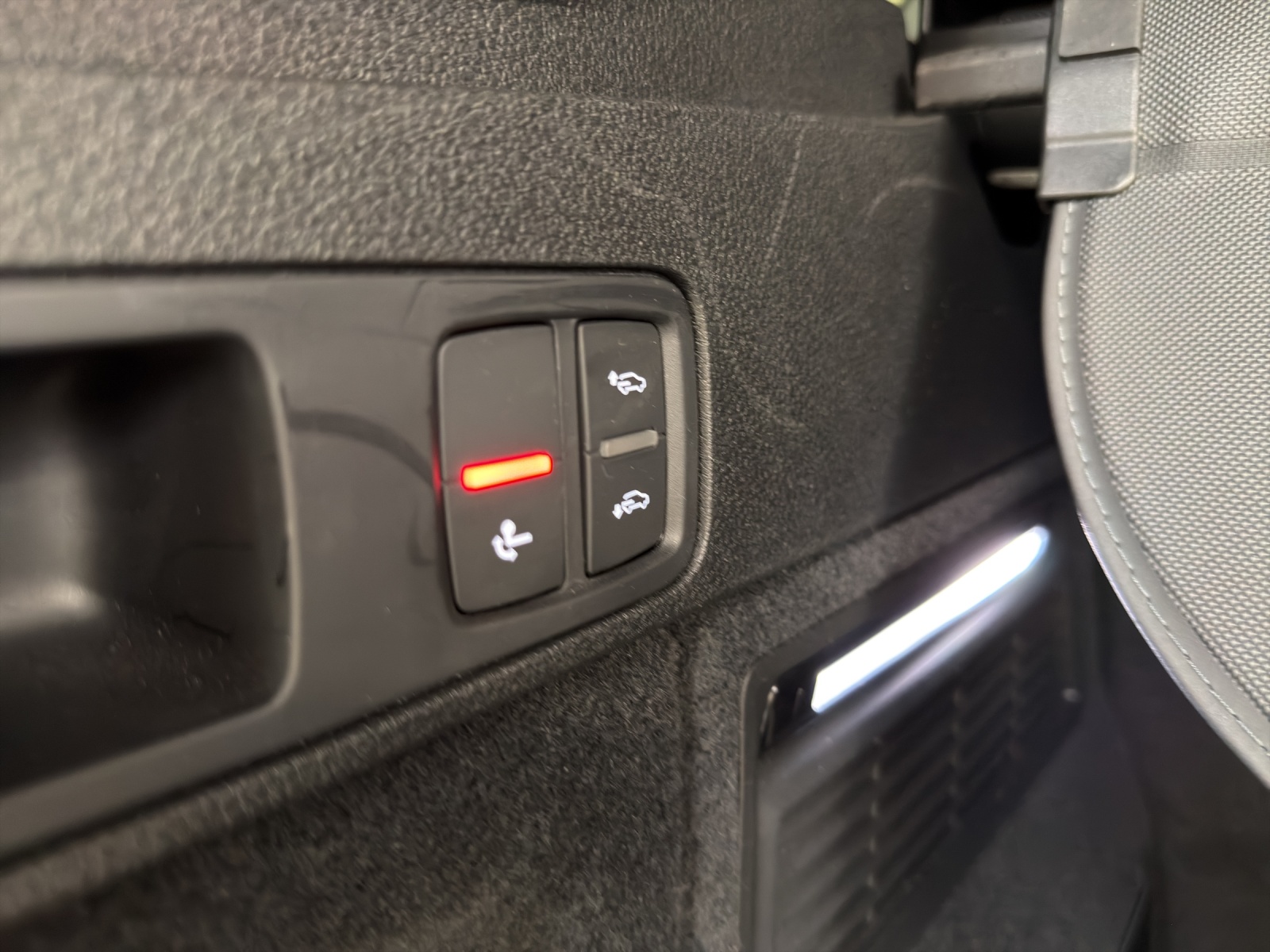AUDI SQ5 Sportback TDI quattro tiptronic-image-13
