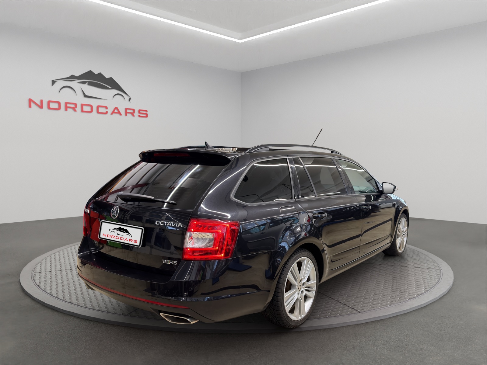 SKODA Octavia Combi 2.0 TDI RS DSG-image-4