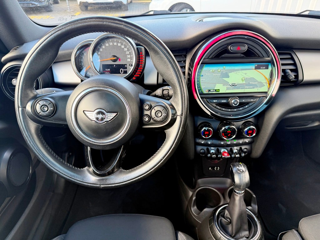 MINI Cooper S Trafalgar Steptronic-image-8