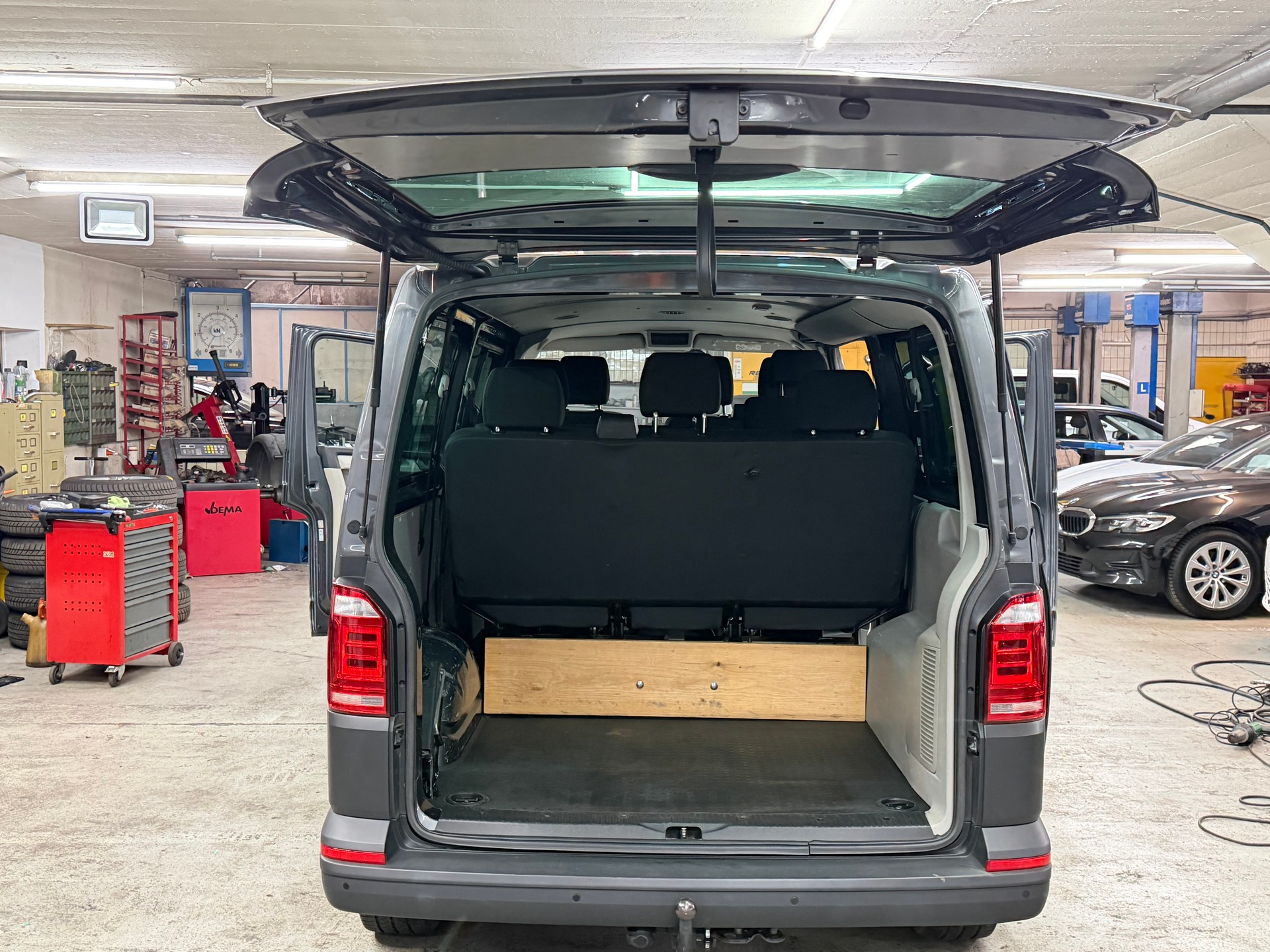 VW T6 2.0 Bi-TDI 4Motion DSG EXTRALANG-image-13