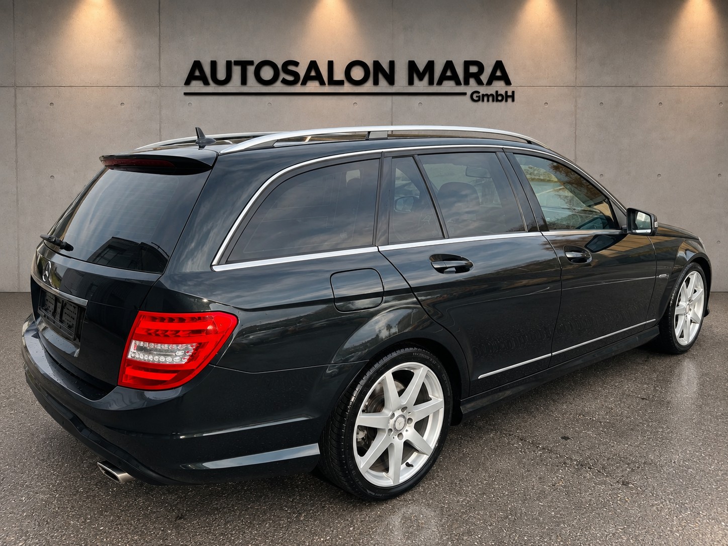 MERCEDES-BENZ C 300 CDI Avantgarde 4Matic 7G-Tronic AMG-Paket-image-5