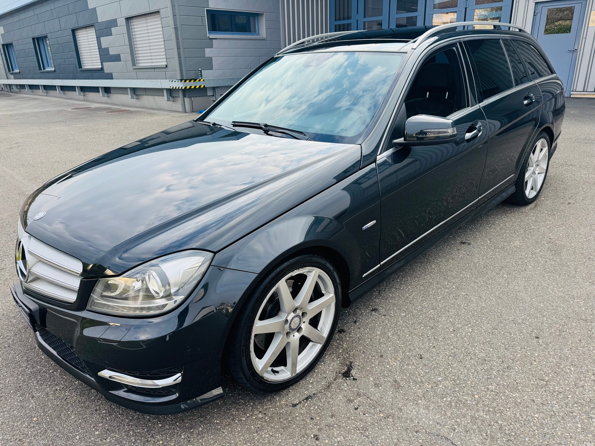 MERCEDES-BENZ C 300 CDI Avantgarde 4Matic 7G-Tronic AMG-Paket