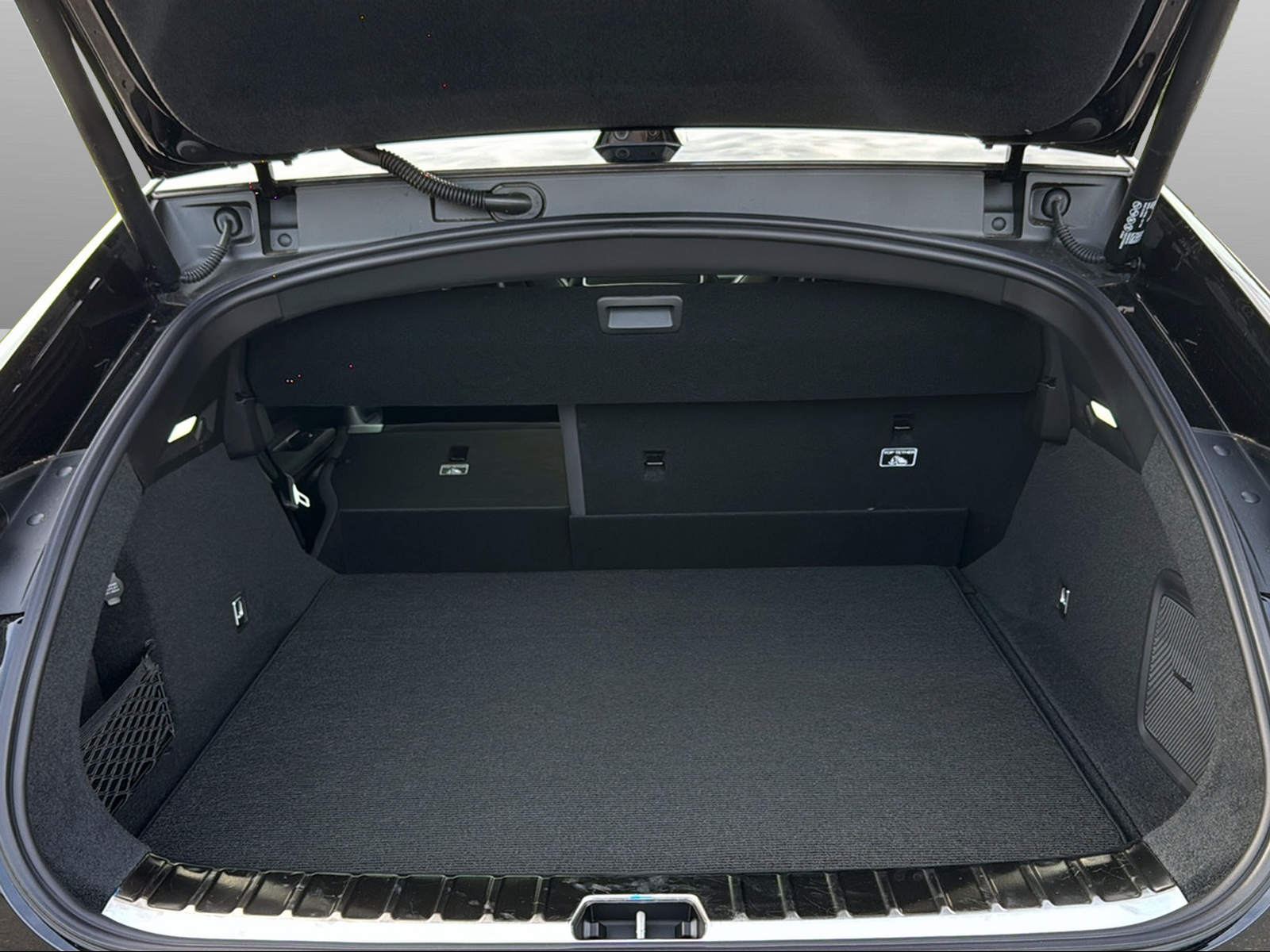 POLESTAR 4 Long Range Single Motor-image-15