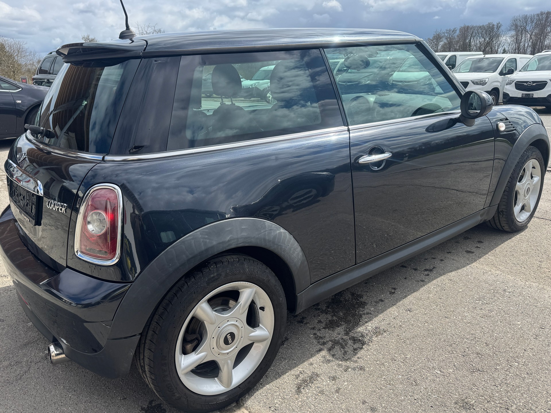 MINI Cooper-image-4