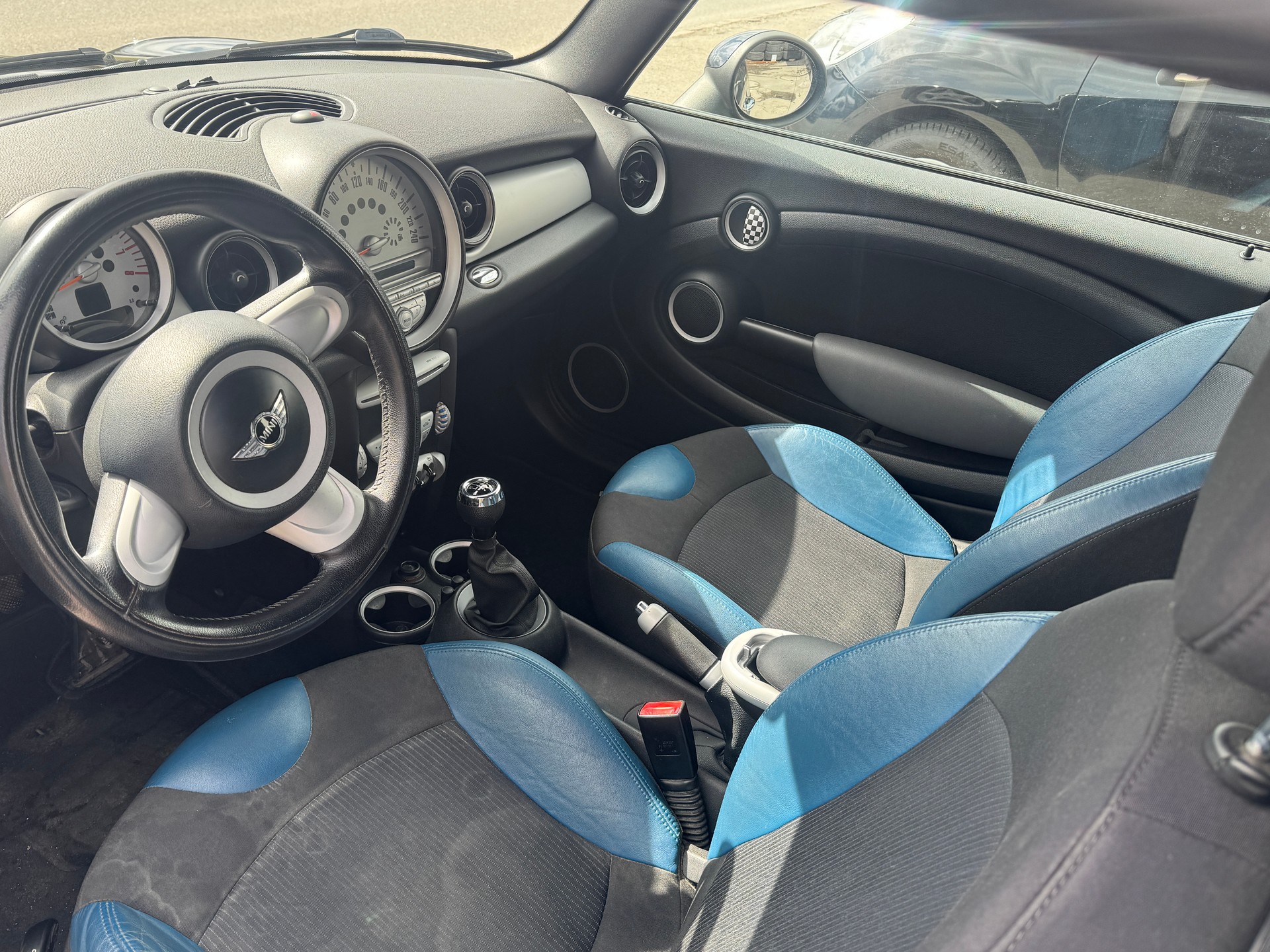 MINI Cooper-image-8