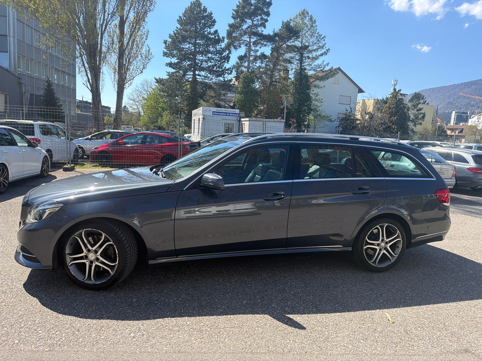 MERCEDES-BENZ E 250 CDI Avantgarde 4Matic 7G-Tronic * Leder * Navi * LED * Klima-Auto * PDC V&H * Tempomat * Ab MFK 09.2025-image-9